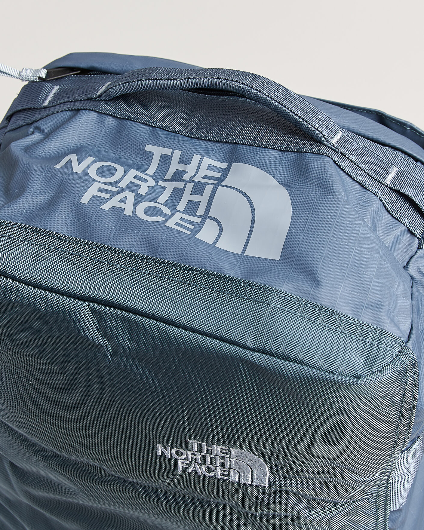 Heren | Tassen | The North Face | Base Camp Voyager Duffel 42 Granite Grey