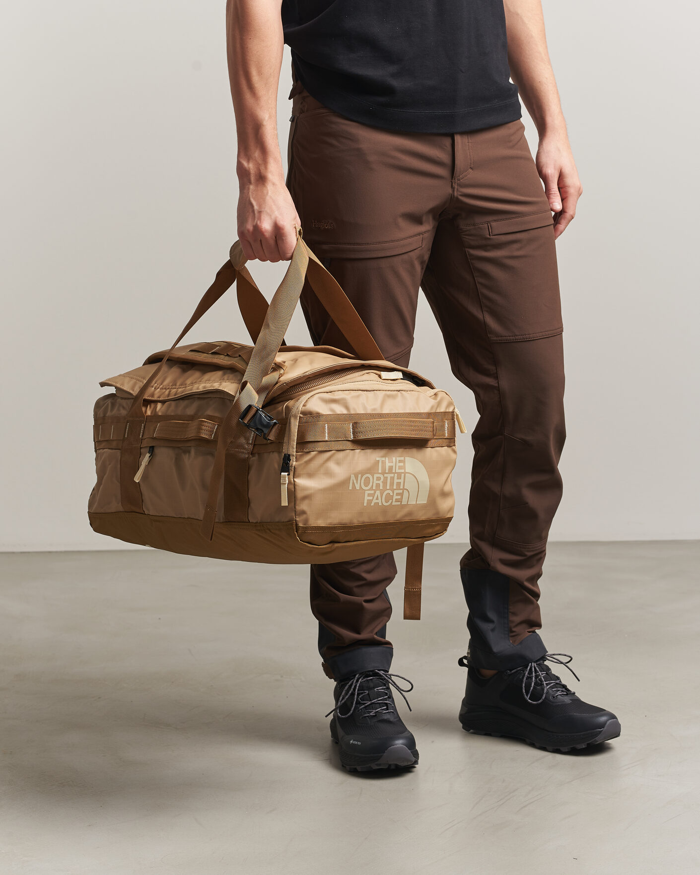Homme | Sacs | The North Face | Base Camp Voyager Duffel 42 Khaki Stone