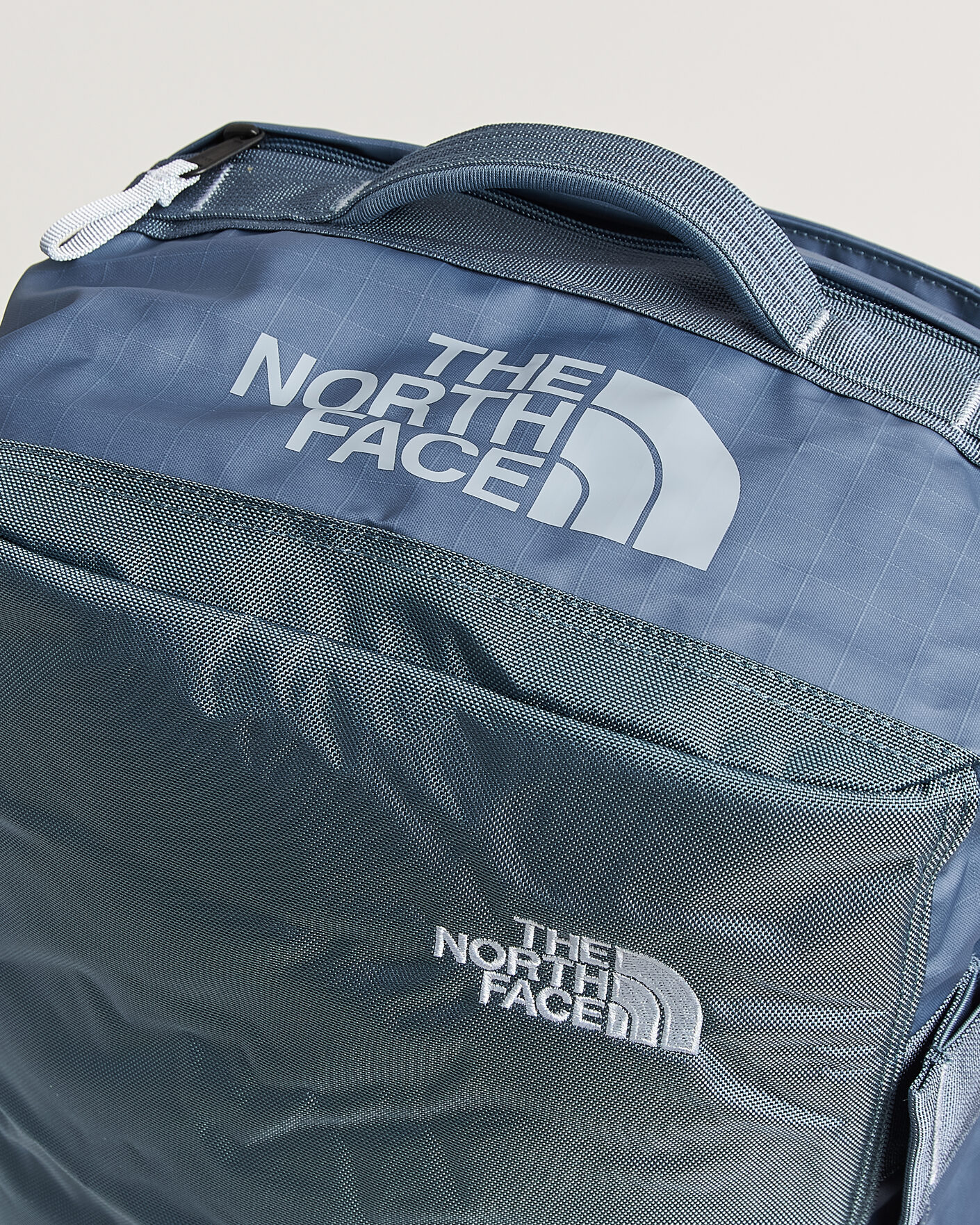 Heren | Tassen | The North Face | Base Camp Voyager Duffel 32 Granite Grey