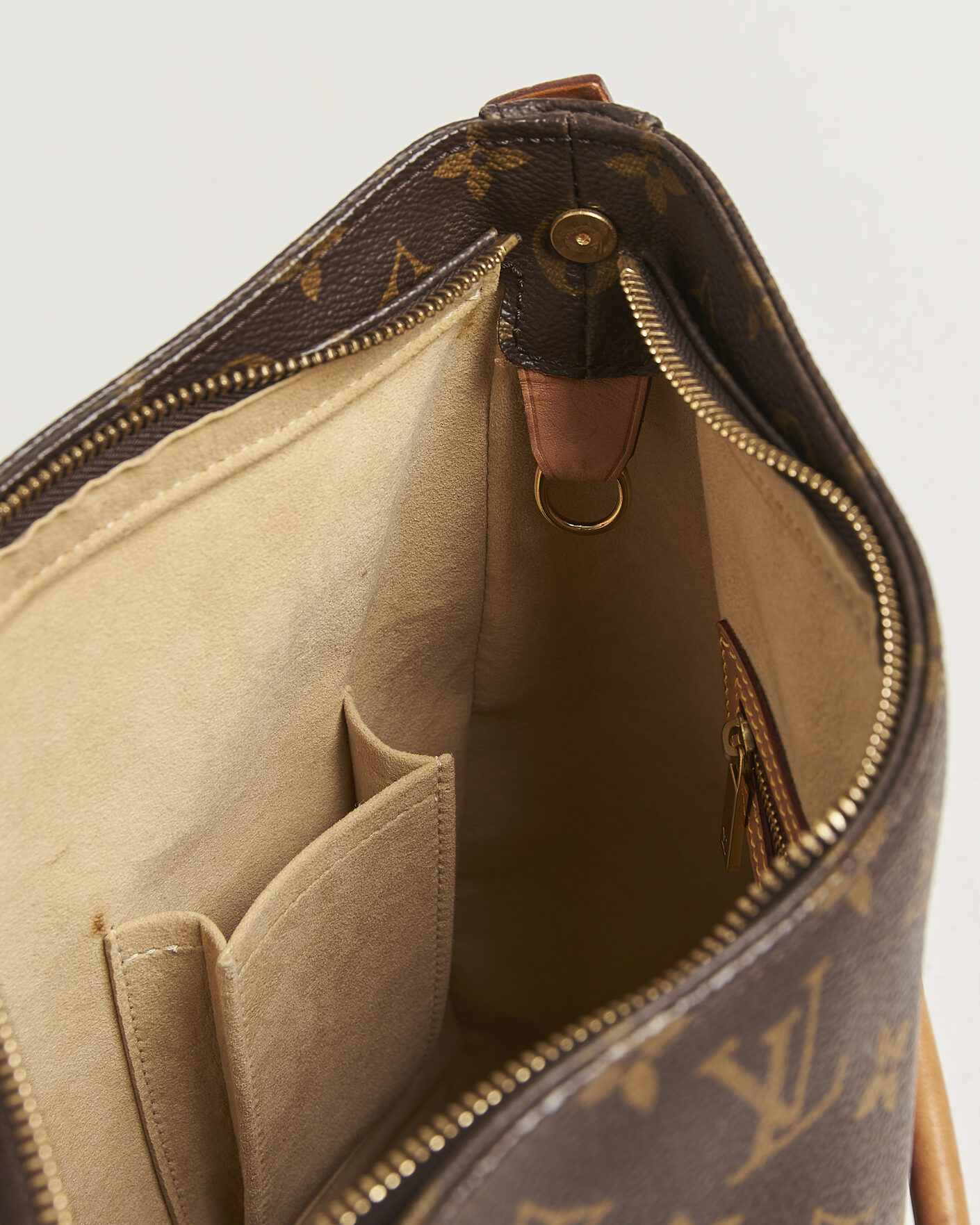 Homme | Pre-Owned & Vintage Bags | Louis Vuitton Pre-Owned | Looping Handbag GM Monogram