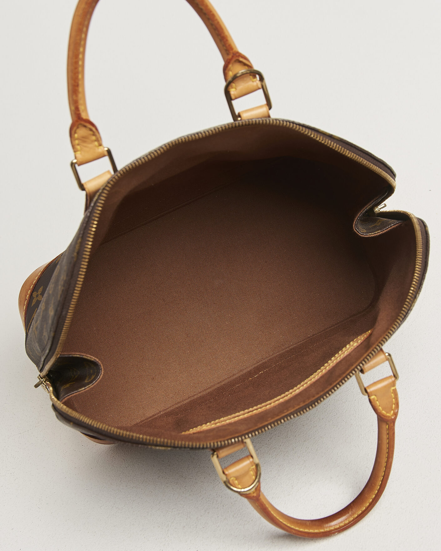 Homme | Pre-Owned & Vintage Bags | Louis Vuitton Pre-Owned | Alma Bag PM Monogram