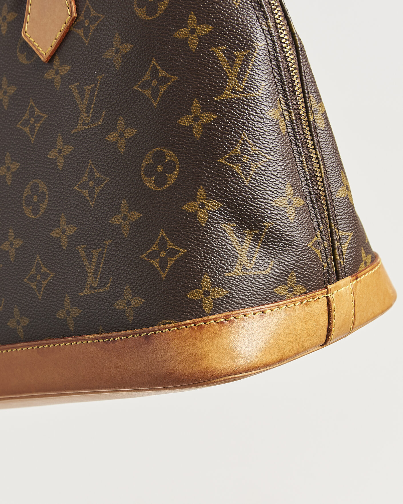 Homme | Pre-Owned & Vintage Bags | Louis Vuitton Pre-Owned | Alma Bag PM Monogram