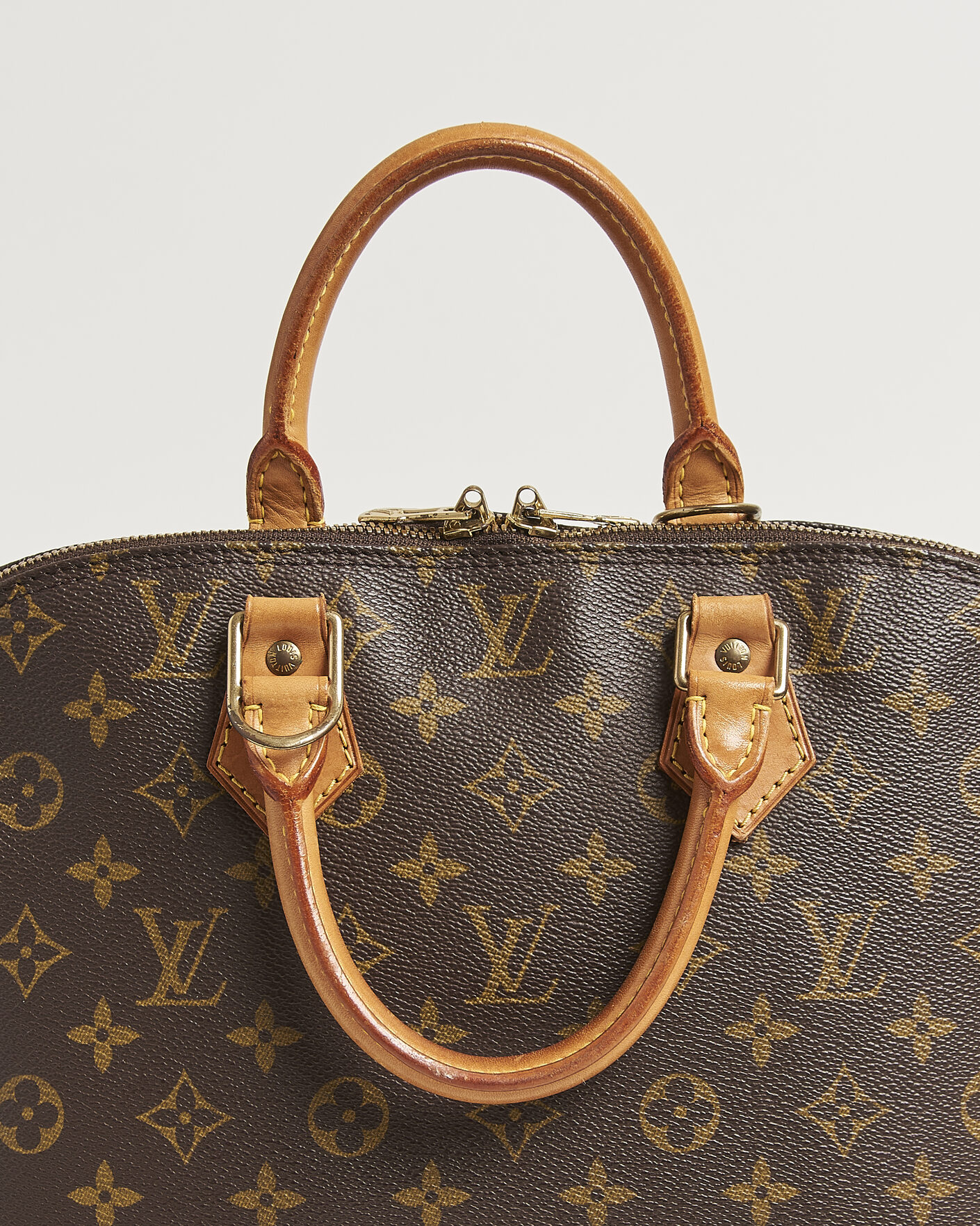 Homme | Pre-Owned & Vintage Bags | Louis Vuitton Pre-Owned | Alma Bag PM Monogram