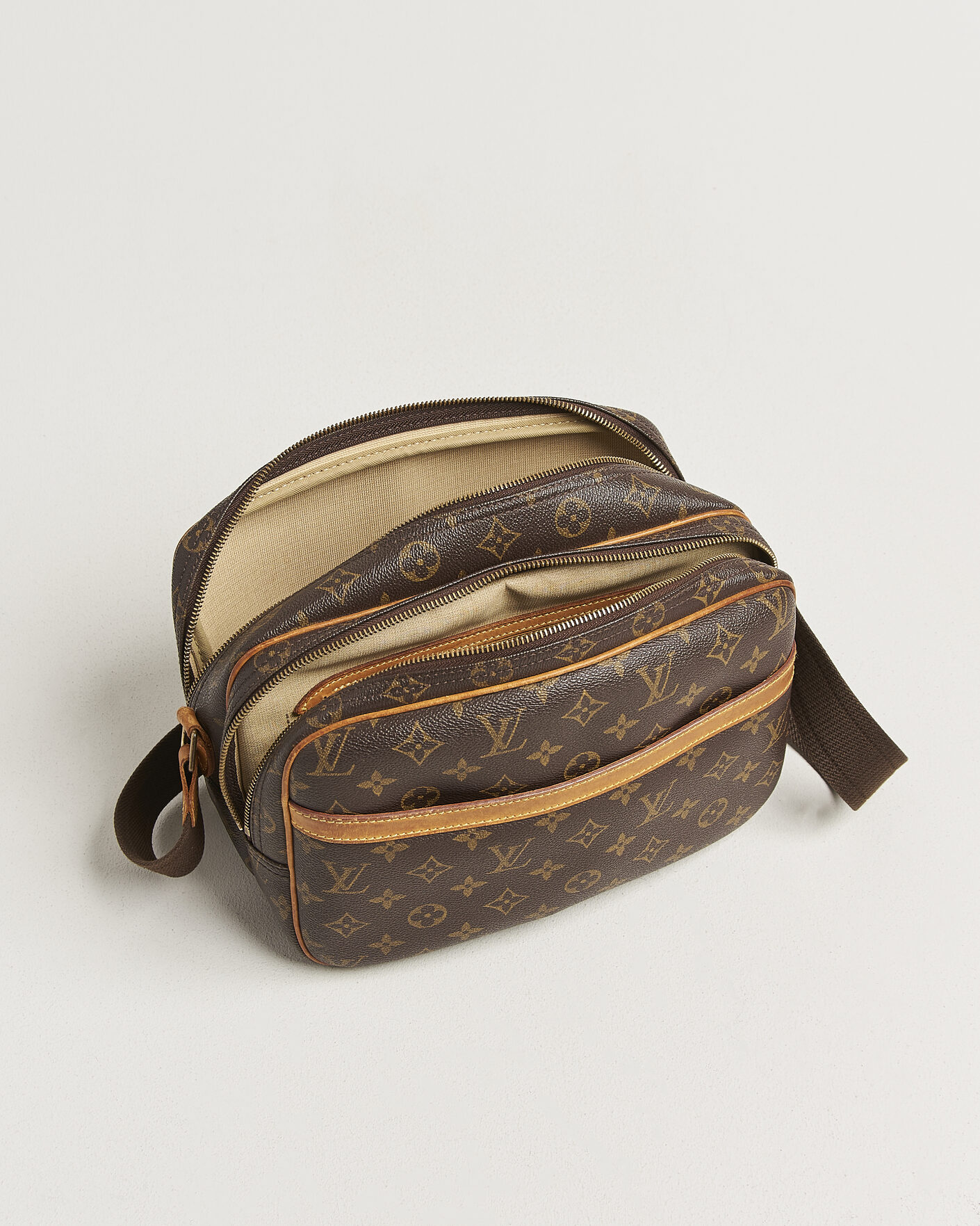 Homme | Pre-Owned & Vintage Bags | Louis Vuitton Pre-Owned | Reporter Bag PM Monogram