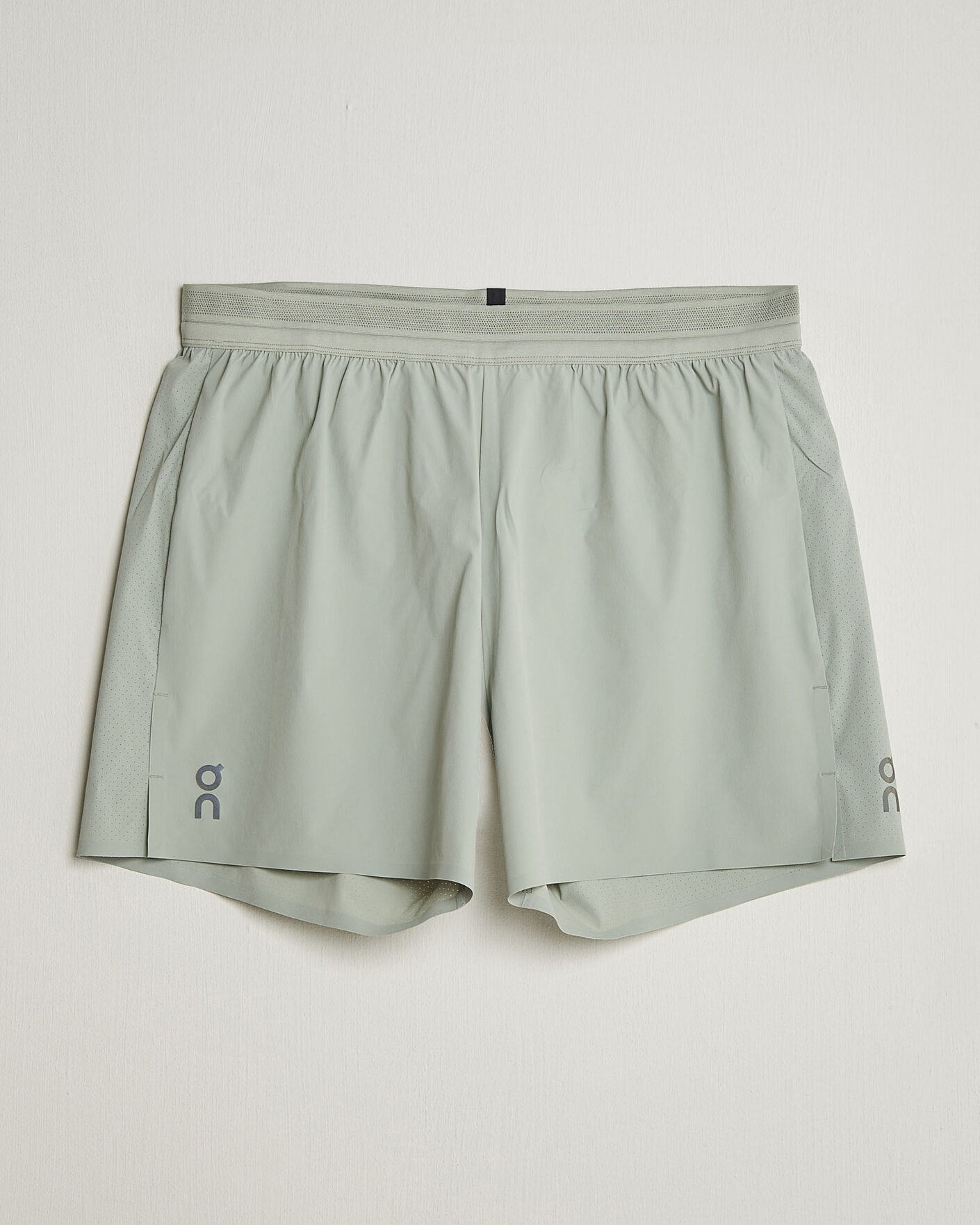 Homme | Shorts | On | 5 Inch Performance Shorts Tin