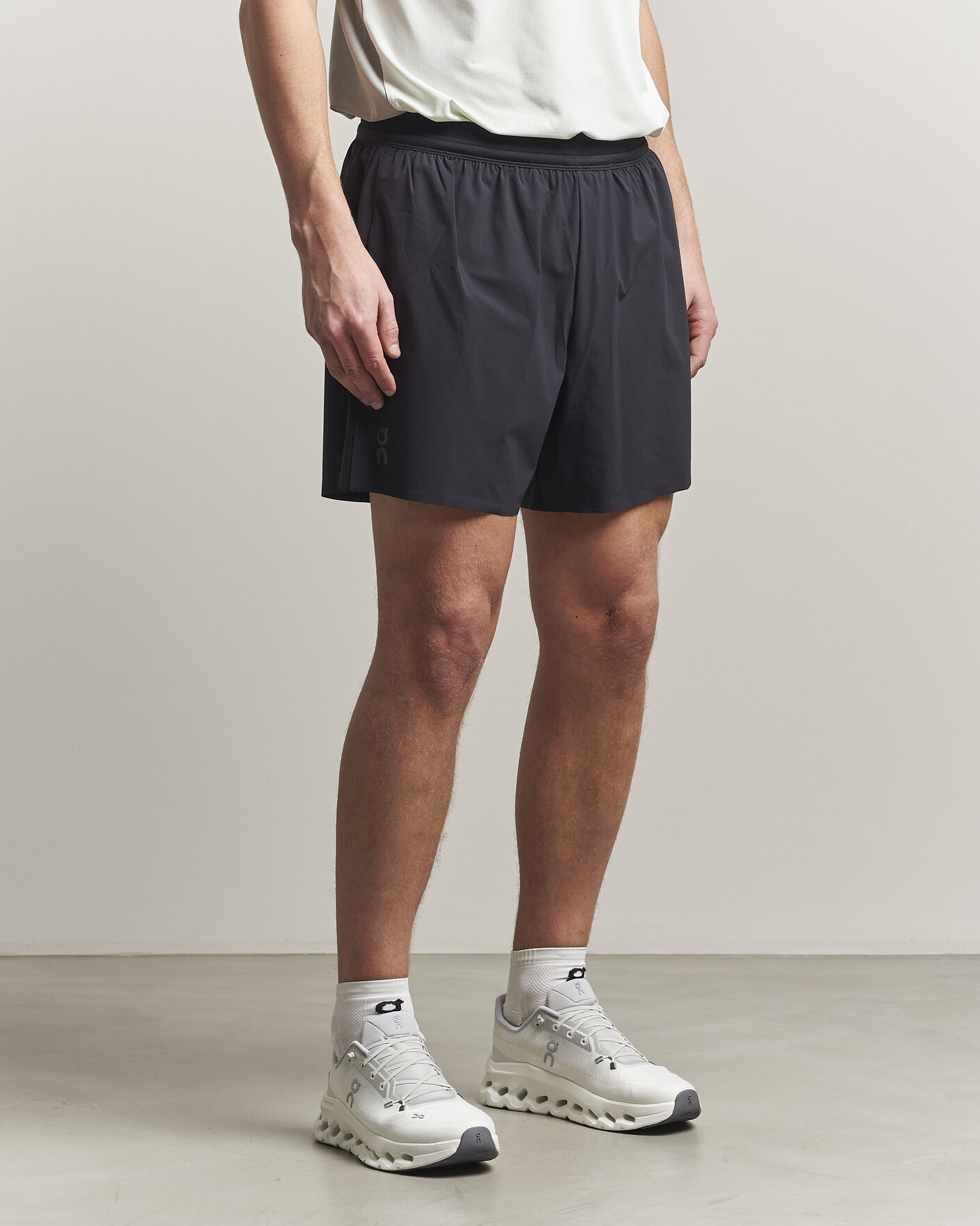 Homme | Shorts | On | 5 Inch Performance Shorts Black