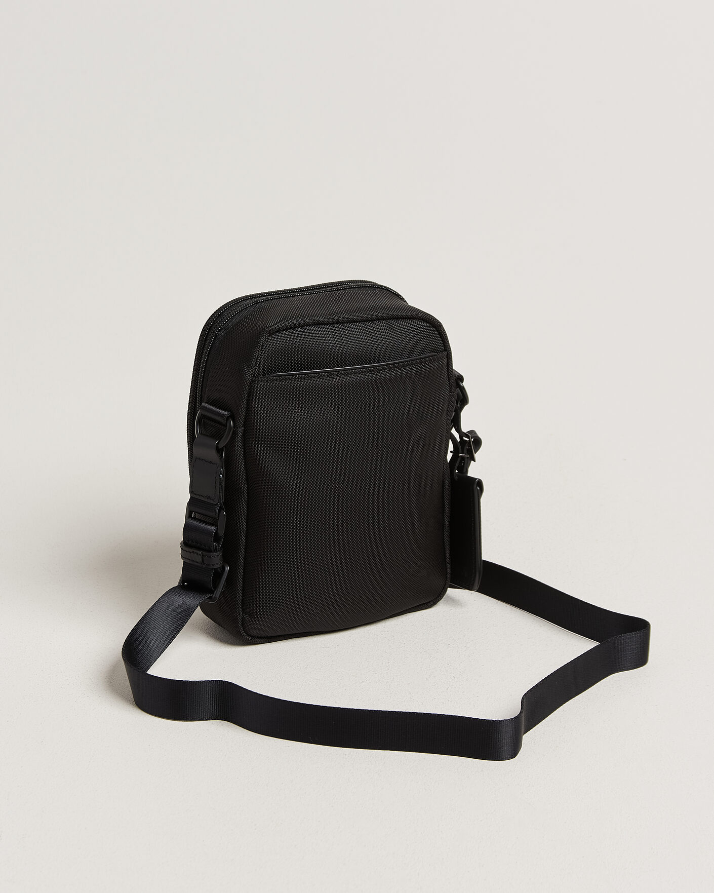 Homme | Sacs | TUMI | Alpha 4 Small Crossbody Bag Black