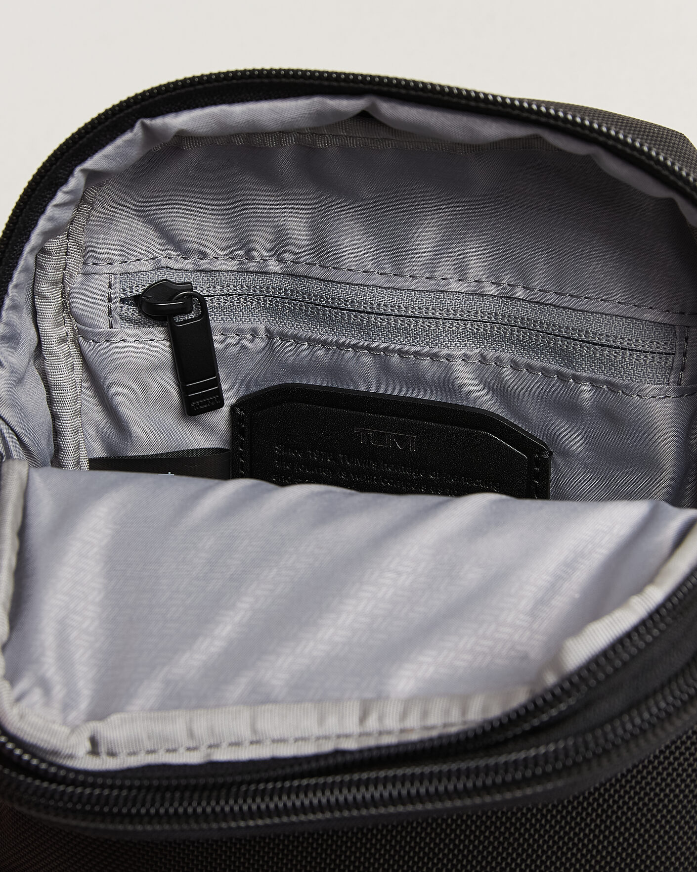 Homme | Sacs | TUMI | Alpha 4 Small Crossbody Bag Black