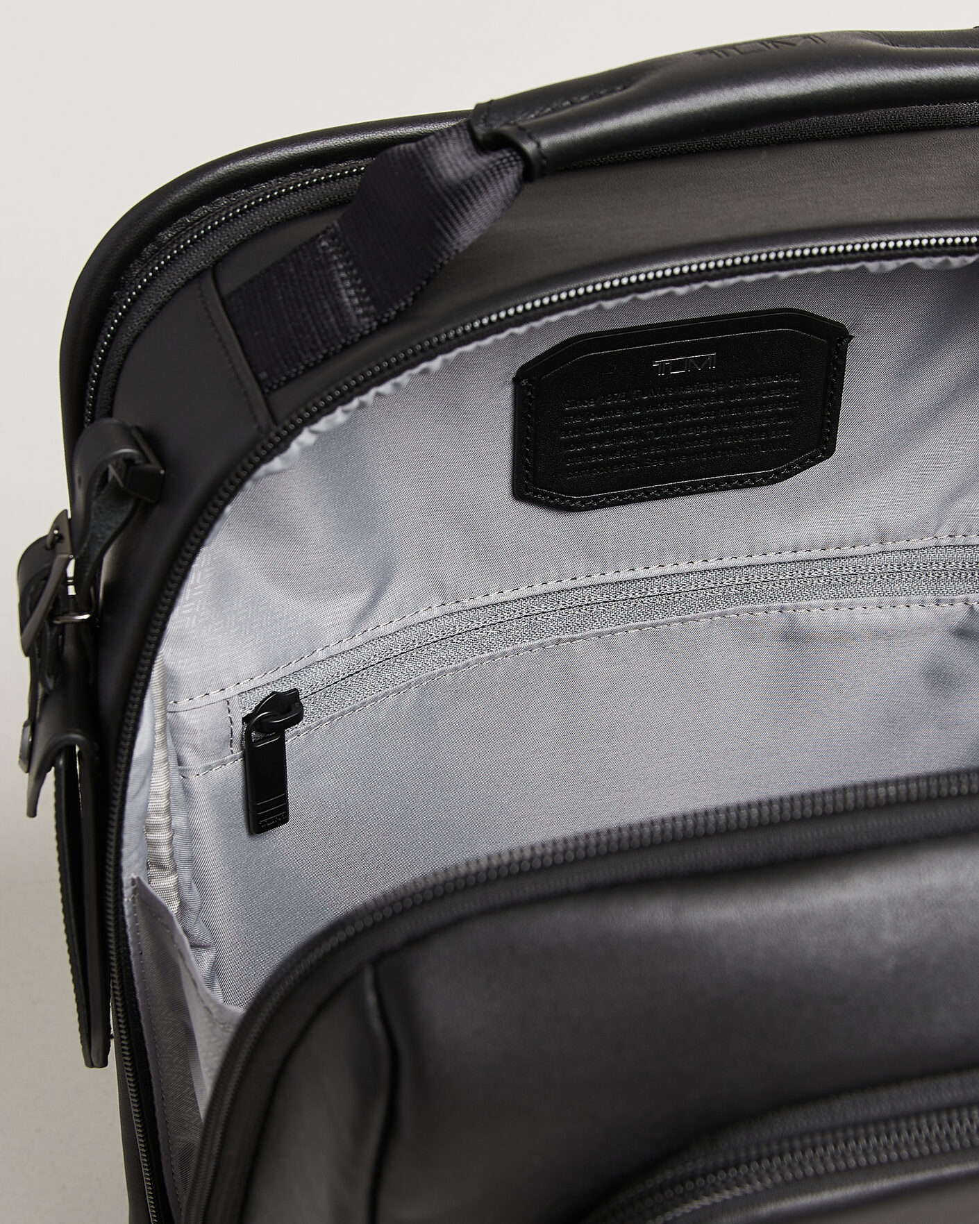 Homme | Sacs | TUMI | Alpha 4 Expandable Medium Backpack Black