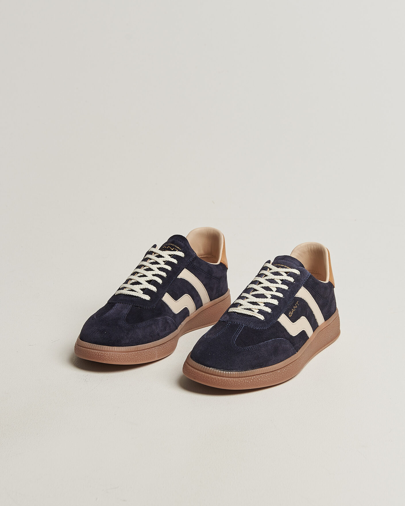 Heren | Sneakers | Gant | Cuzmo Suede Sneaker Marine/White