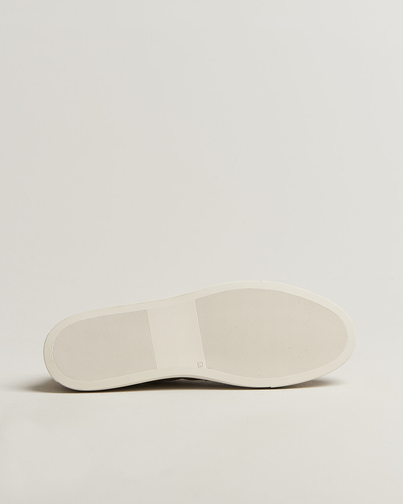 Heren | Sneakers | Common Projects | BBall Slim Deconstructed Suede Sneaker Taupe