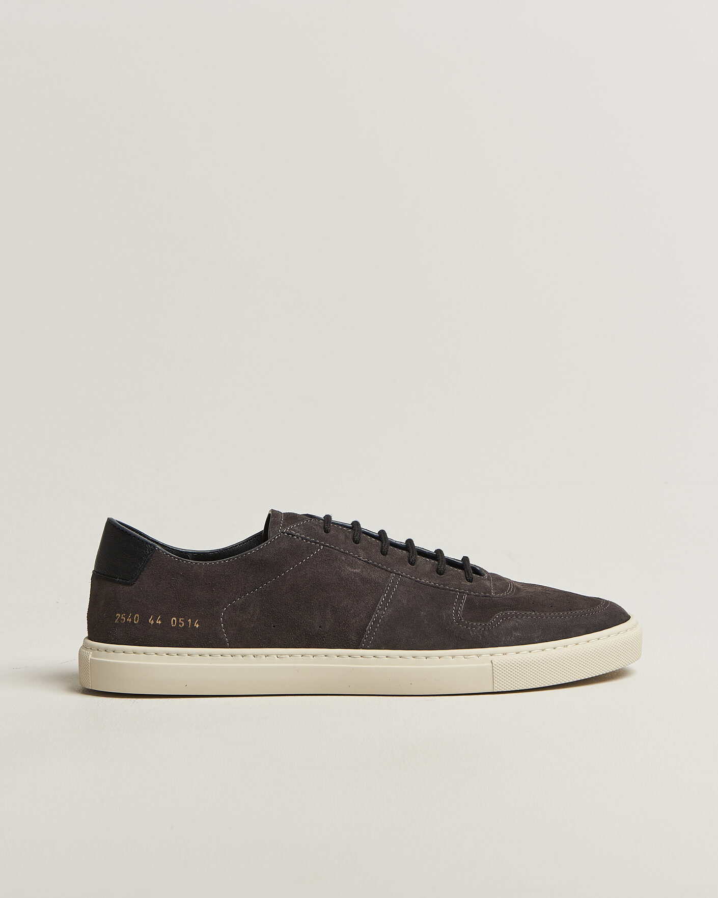 Heren | Sneakers | Common Projects | BBall Slim Deconstructed Suede Sneaker Off Black