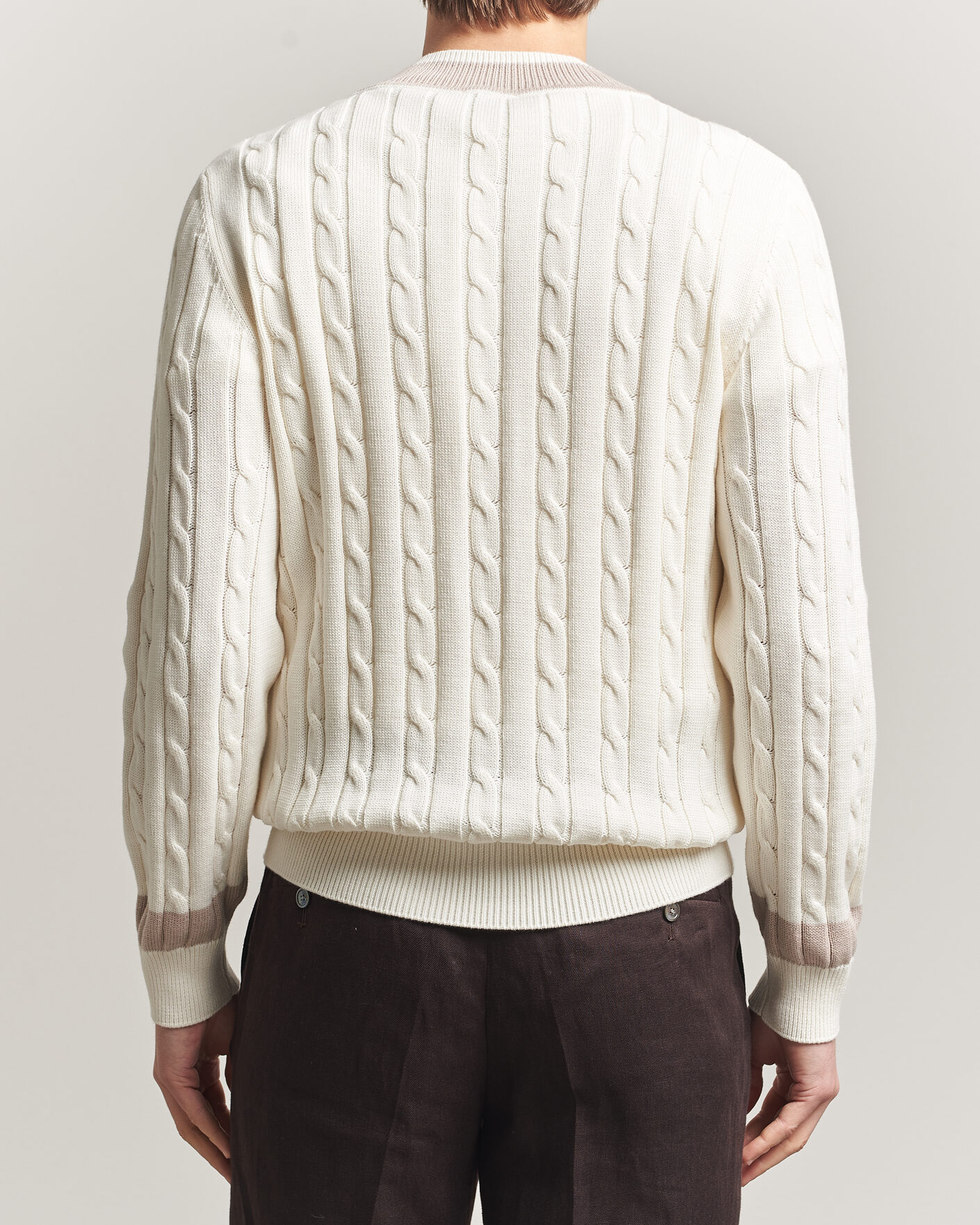 Heren | Truien | Morgano | Cable Knitted Cotton V-Neck White/Beige