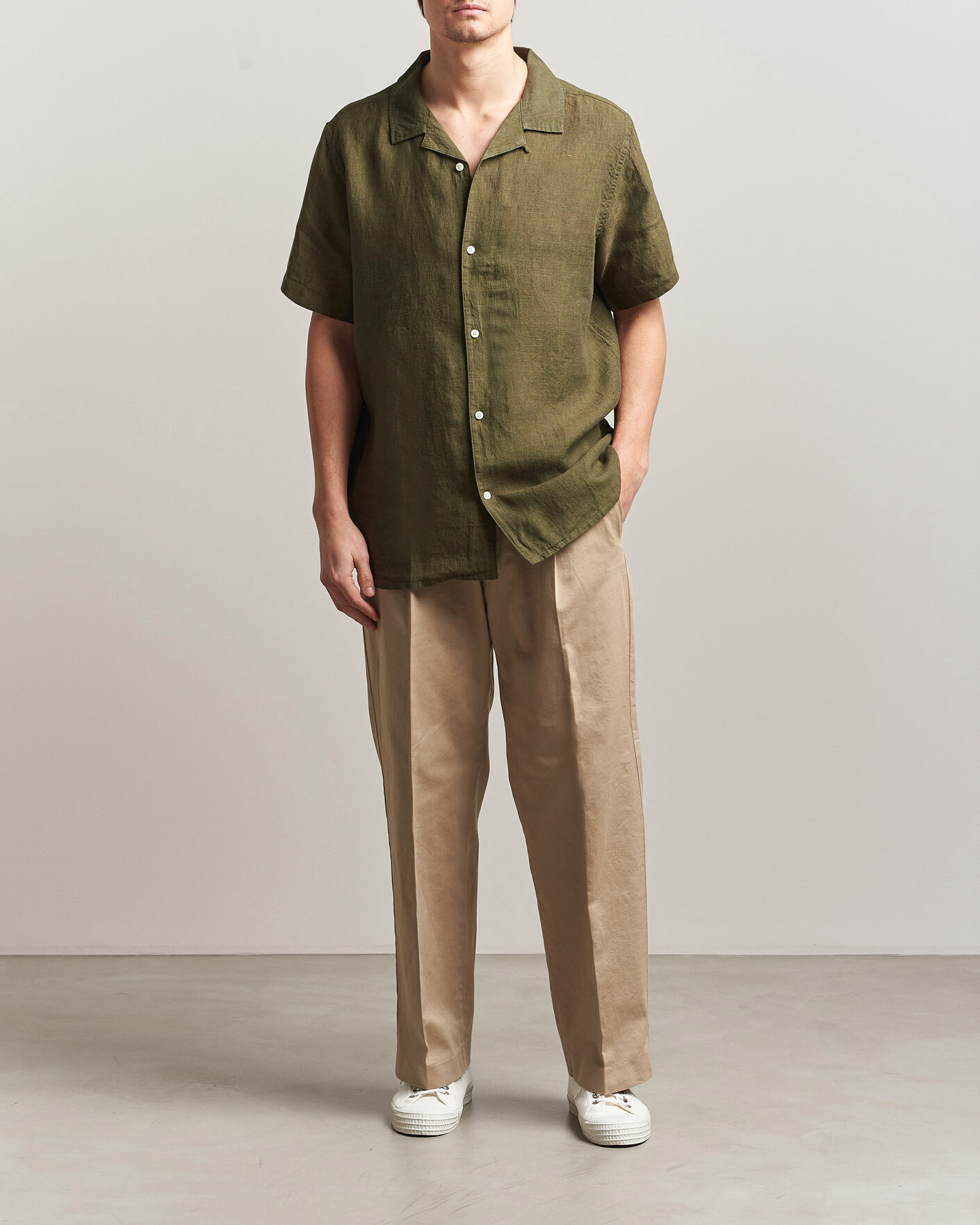 Homme | Chemises | KnowledgeCotton Apparel | Short Sleeve Linen Resort Shirt Burnt Olive