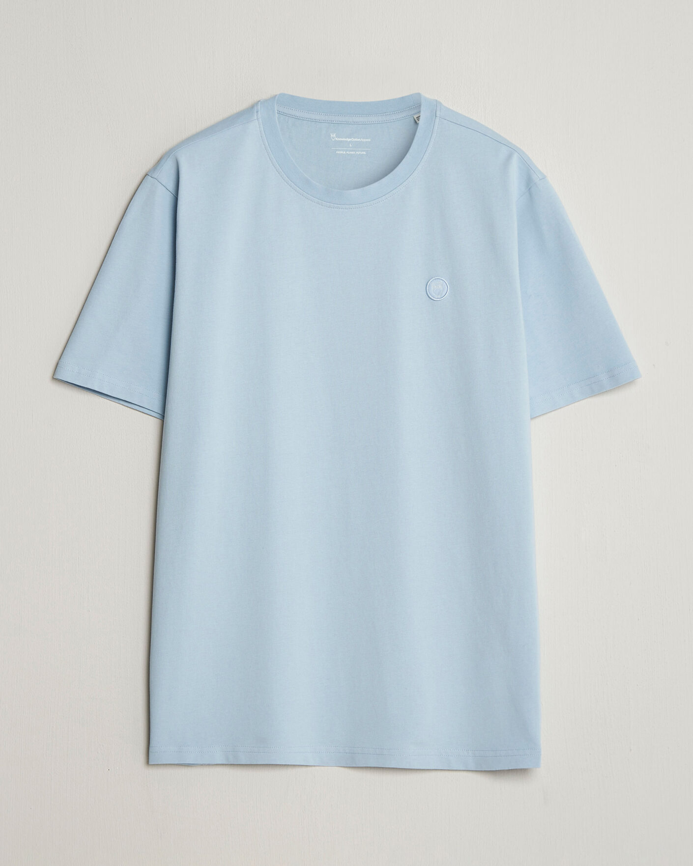 Homme | T-shirts | KnowledgeCotton Apparel | Badge T-Shirt Skyway