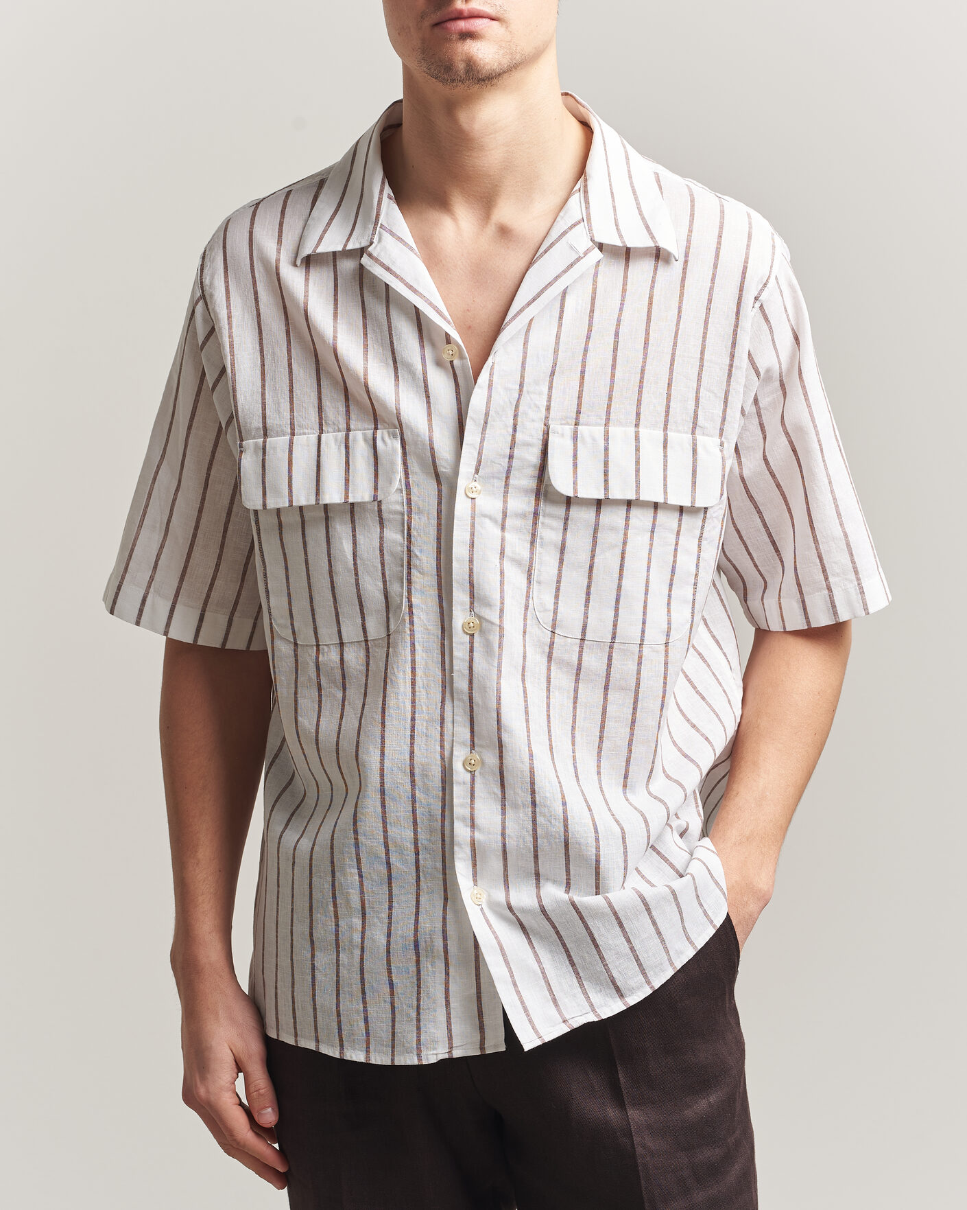 Heren | Overhemden | Oscar Jacobson | Striped Short Sleeve Linen Shirt Brown/White