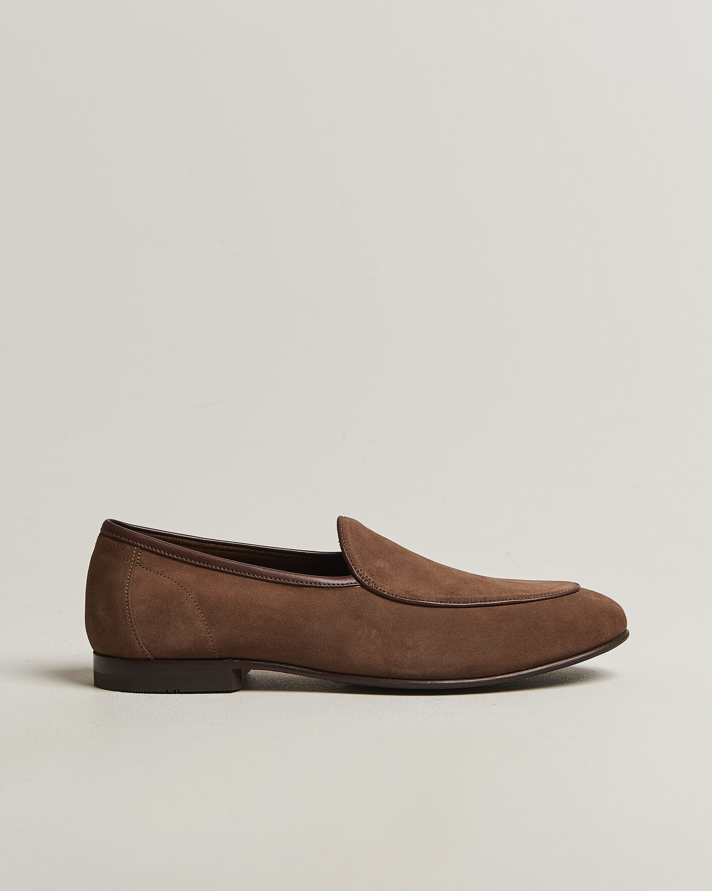 Homme | Loafers | Loake 1880 | Belgrave Suede Belgian Loafer Flint