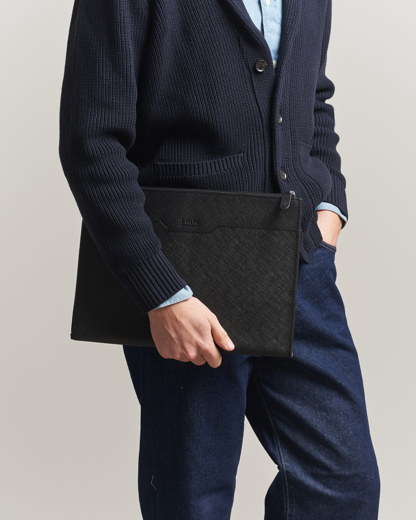 Homme | Sacs | Loake Shoemakers | Gresham Grain Leather Laptop Cover Black