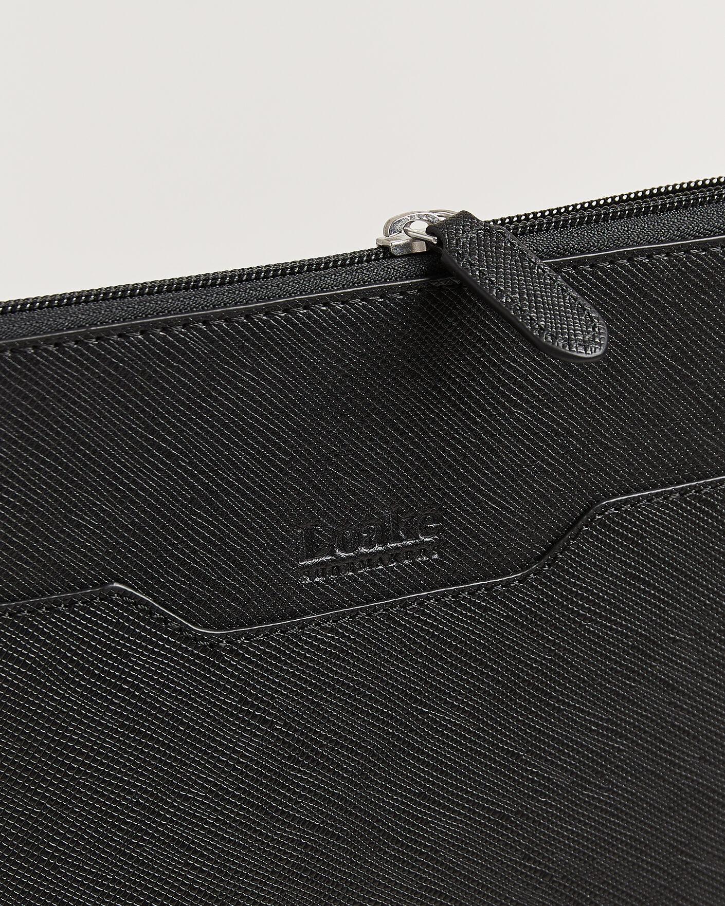 Heren | Tassen | Loake Shoemakers | Gresham Grain Leather Laptop Cover Black