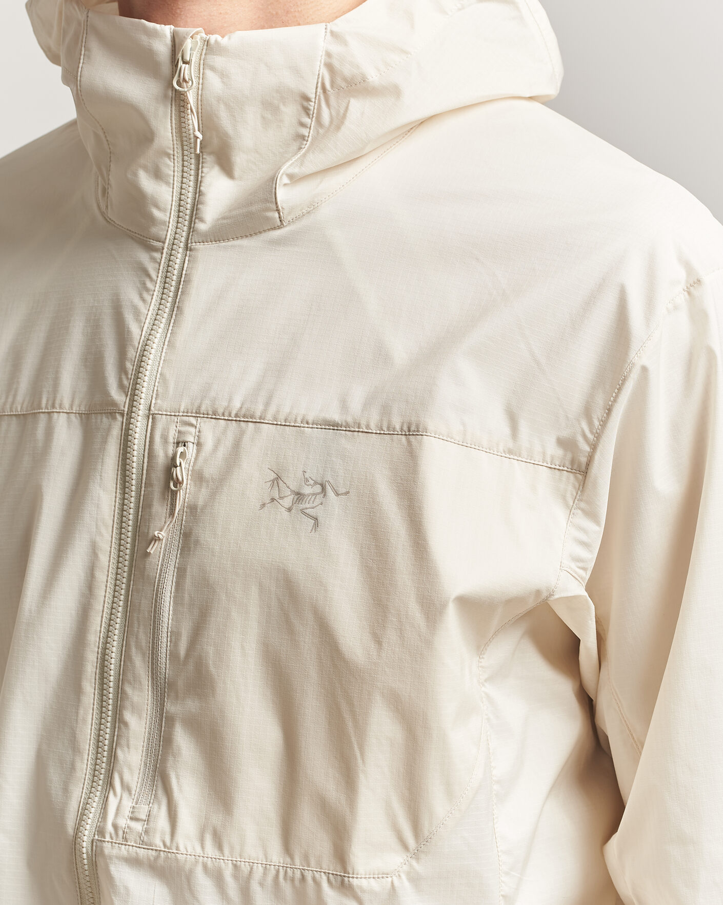 Heren | Jassen | Arc'teryx | Squamish Lightweight Hooded Jacket Sea Salt