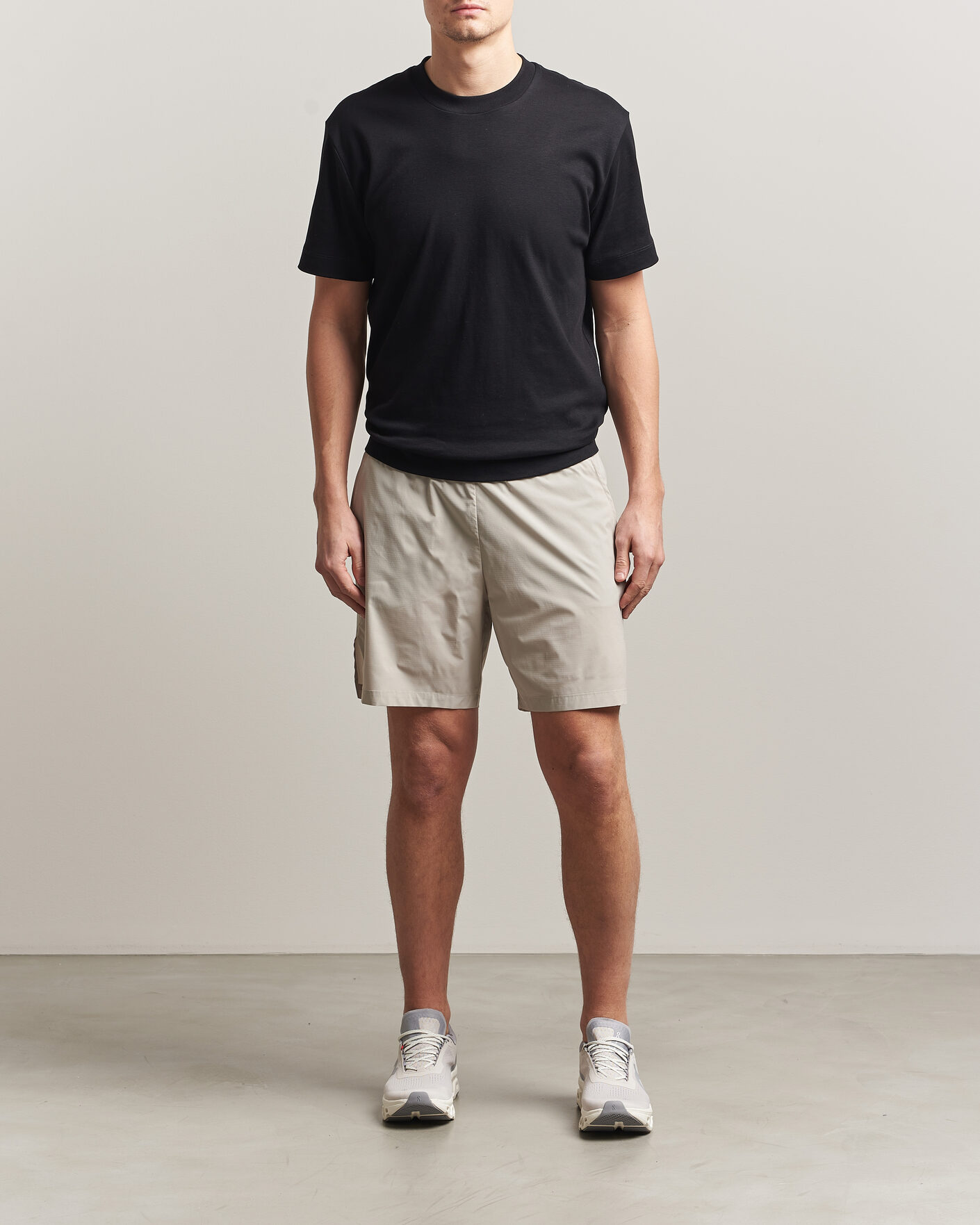 Homme | Shorts | Houdini | Pace Light Shorts Greenish Grey
