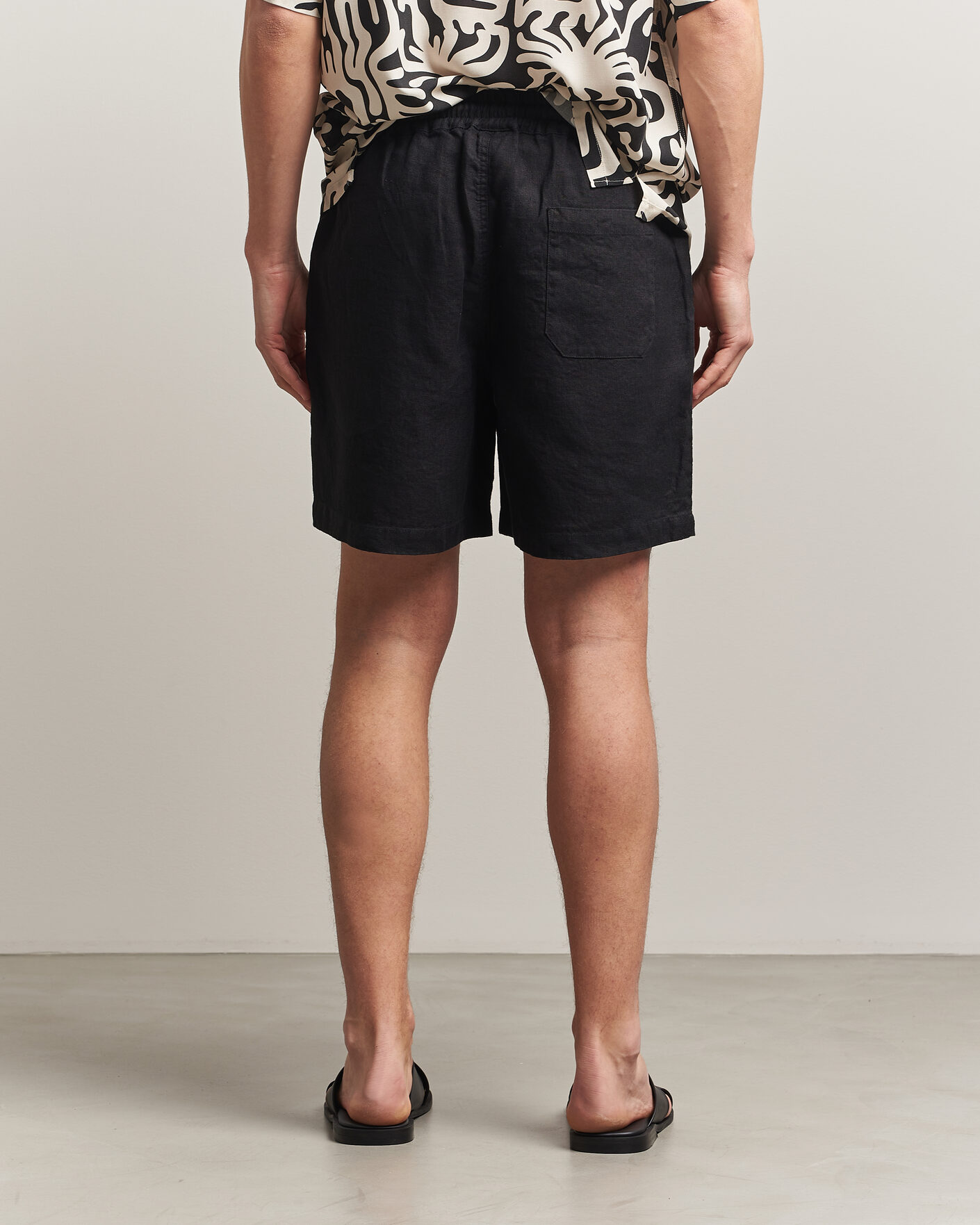Heren | Korte broek | OAS | Porto Linen Shorts Black