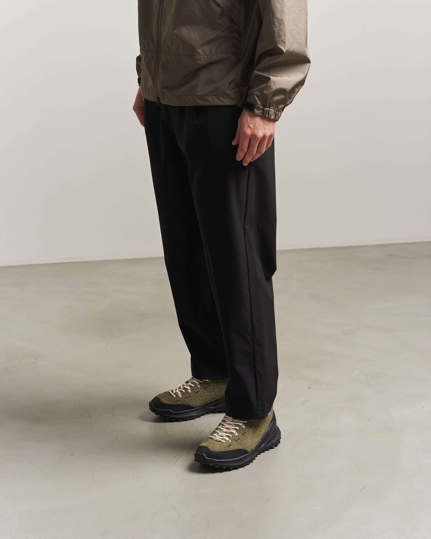 Homme | Chaussures de trail | KEEN | Jasper Zionic Suede Sneaker Dark Olive