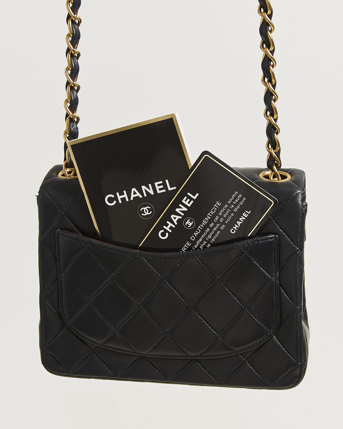 Homme | Pre-Owned & Vintage Bags | Chanel Pre-Owned | Classic Mini Single Flap Square Bag Black