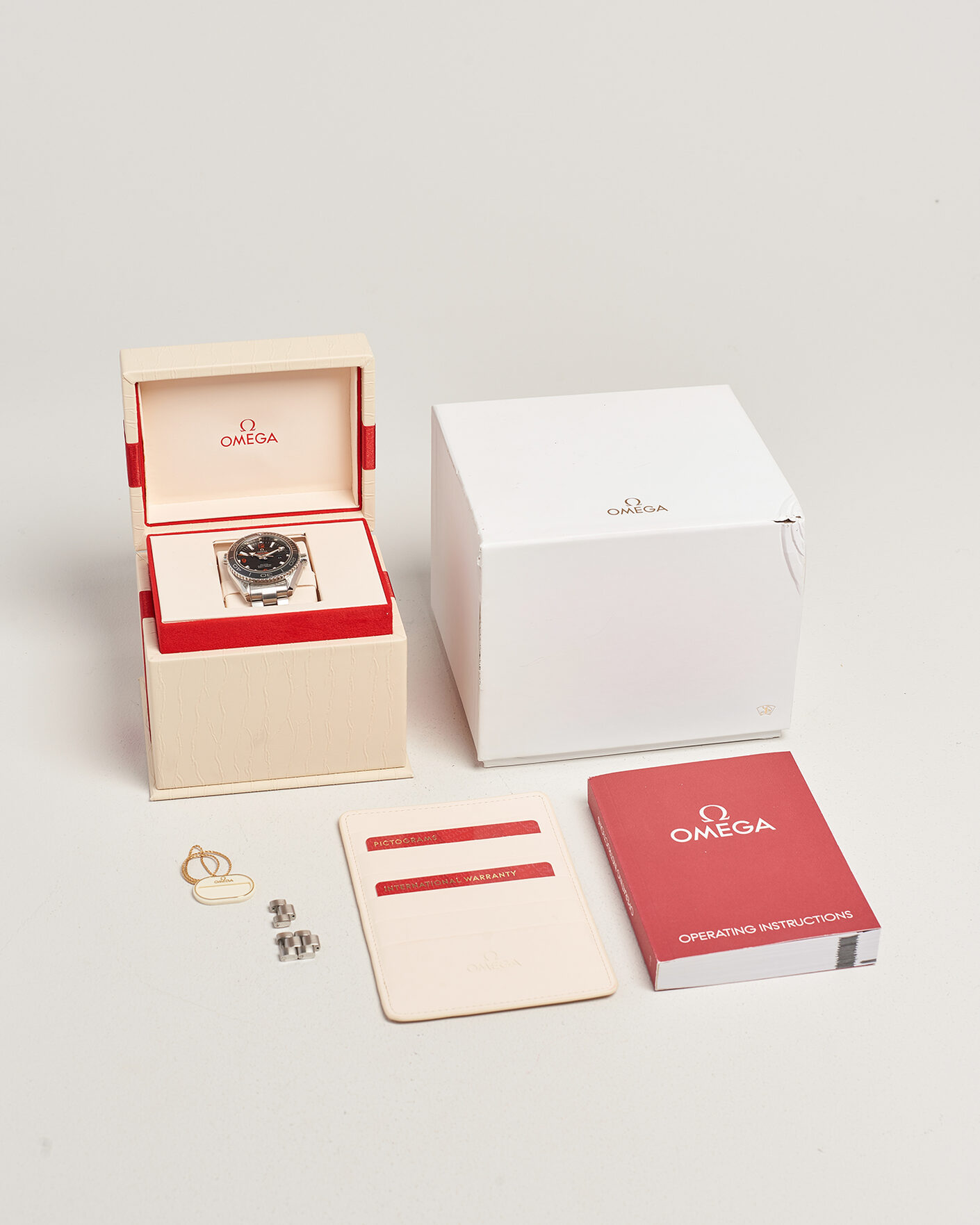 Homme | Pre-Owned & Vintage Watches | Omega Pre-Owned | Seamaster Planet Ocean 600M 