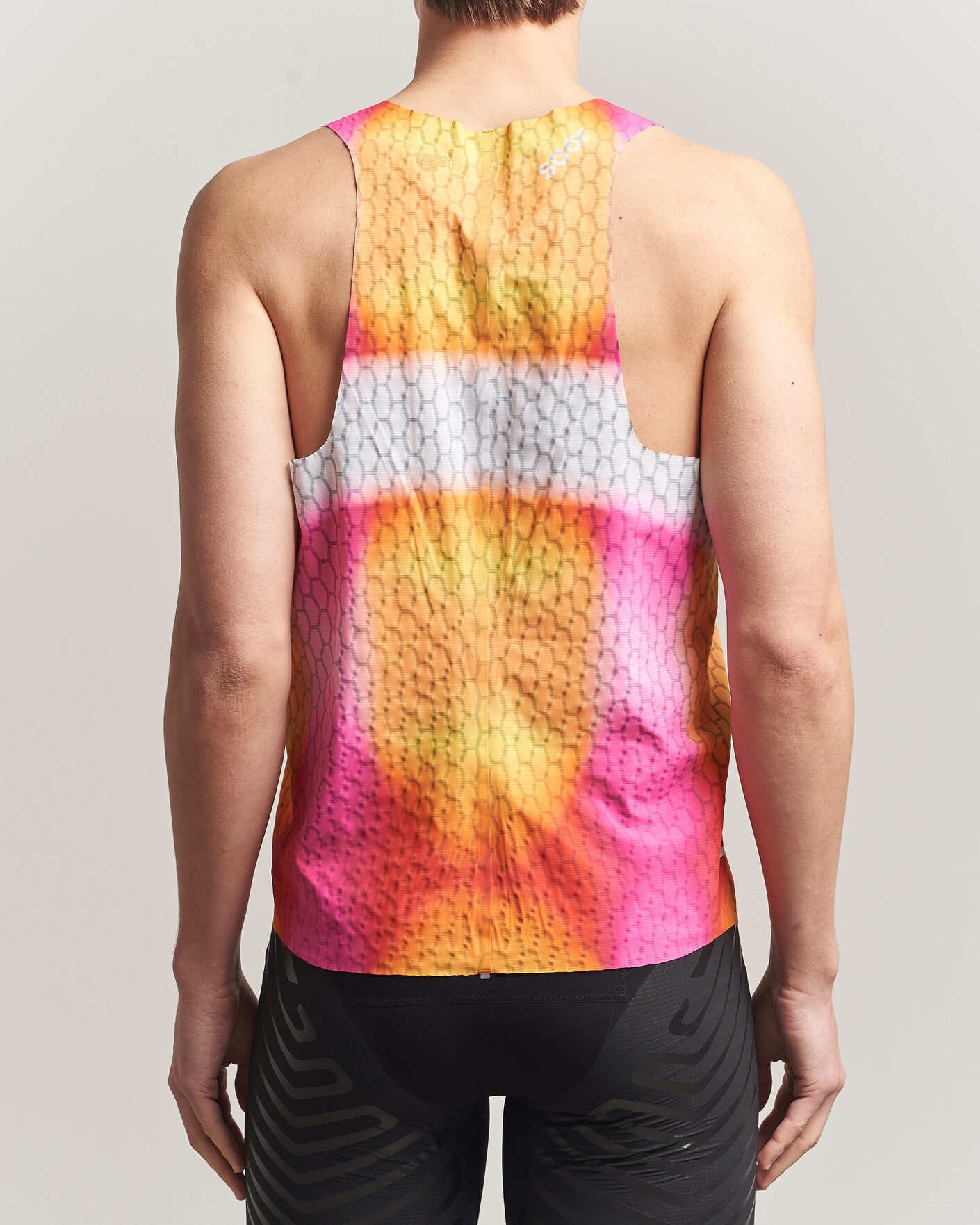 Homme | T-shirts | SOAR Running | Graphene Race Vest Red/Orange