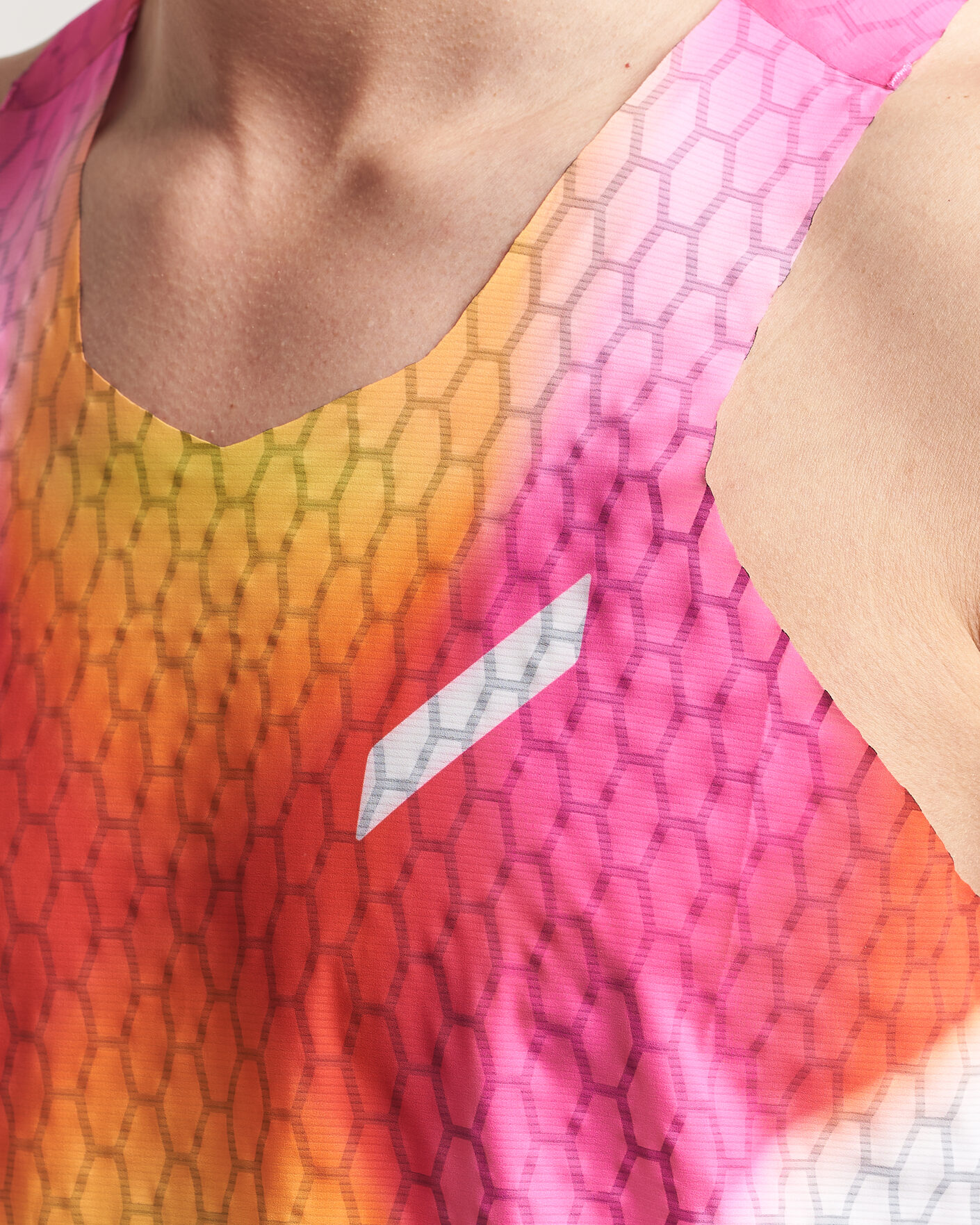 Homme | T-shirts | SOAR Running | Graphene Race Vest Red/Orange