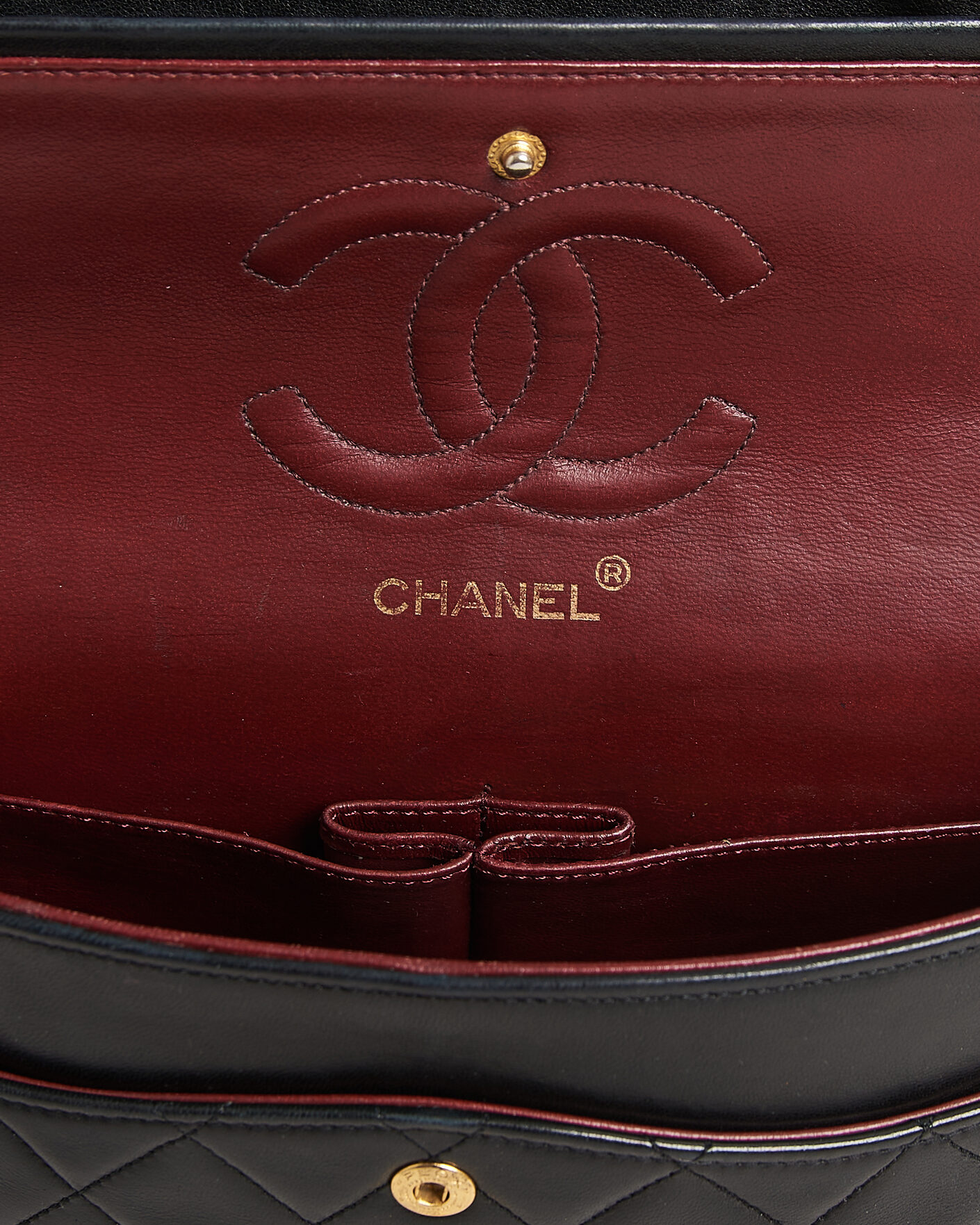 Homme | Pre-Owned & Vintage Bags | Chanel Pre-Owned | Classic Medium Double Flap Bag Lambskin Black