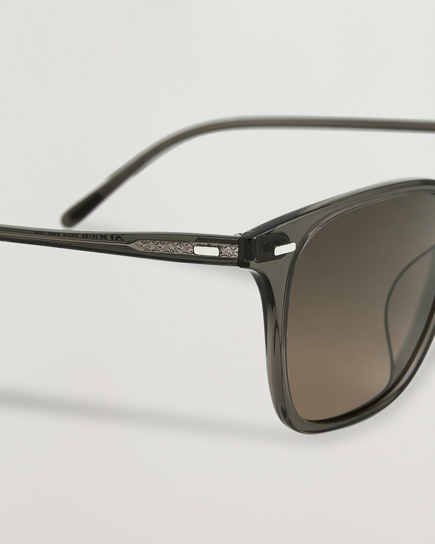 Homme | Lunettes De Soleil | Oliver Peoples | Laedin Sunglasses Inkwell