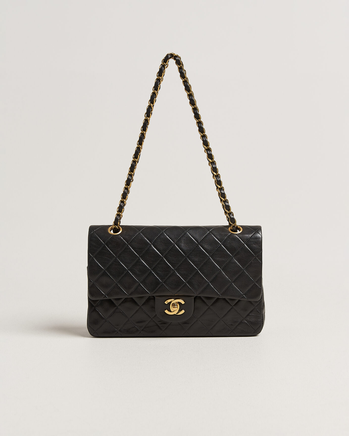 Heren | Pre-Owned & Vintage Bags | Chanel Pre-Owned | Classic Medium Double Flap Bag Lambskin Black