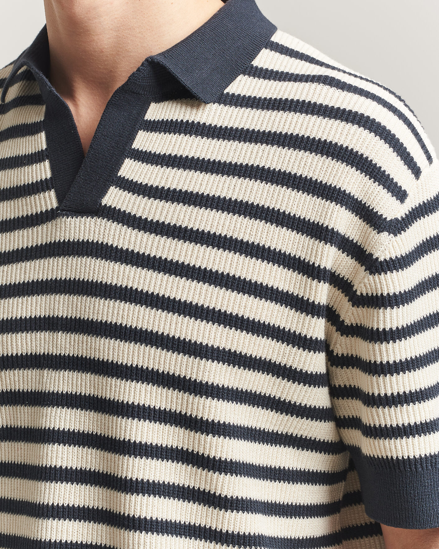 Homme | Polos | A Day's March | Jeremy Striped Knitted Polo Off White/Navy