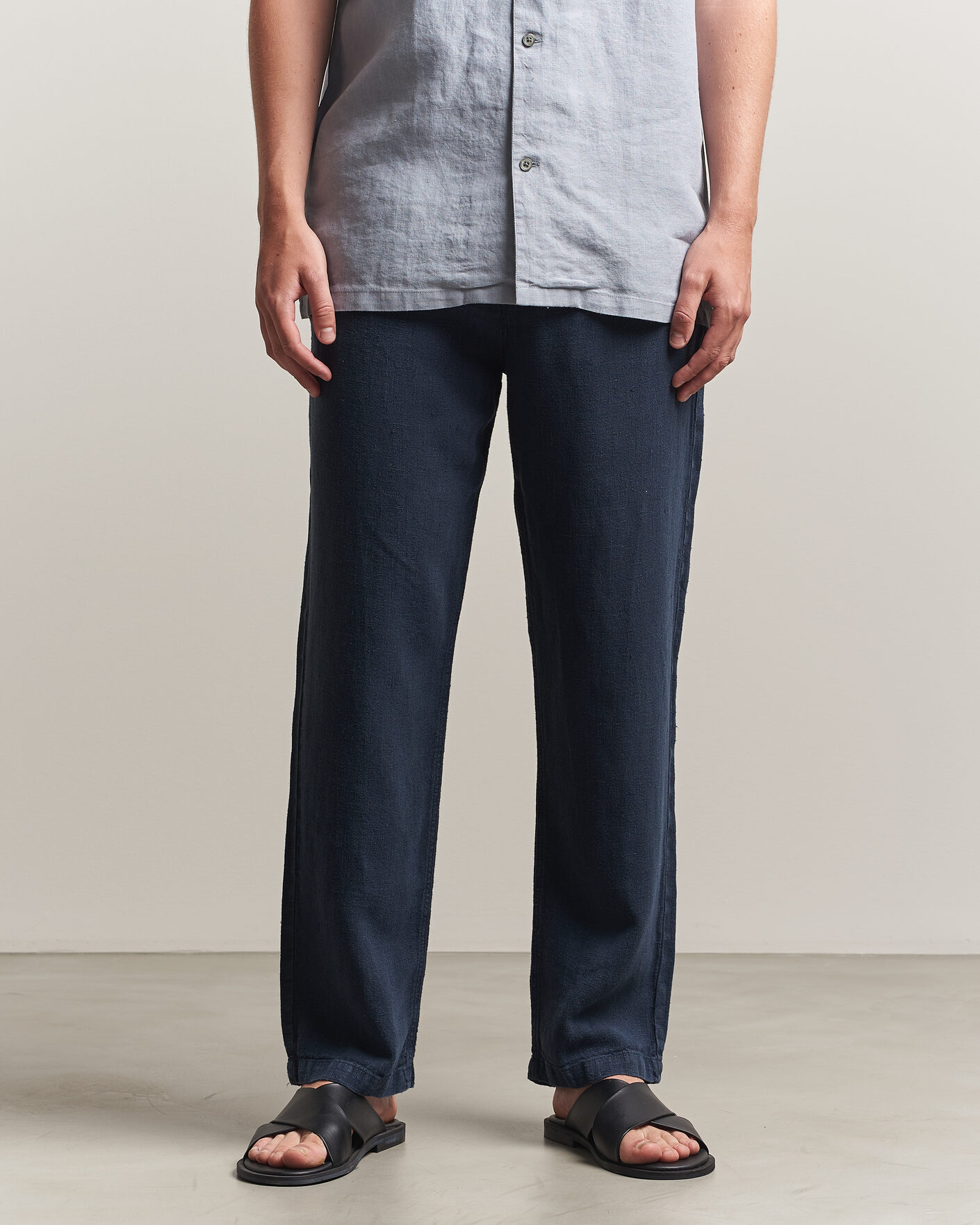 Heren | Broeken | A Day's March | Redwood Linen Trousers Navy