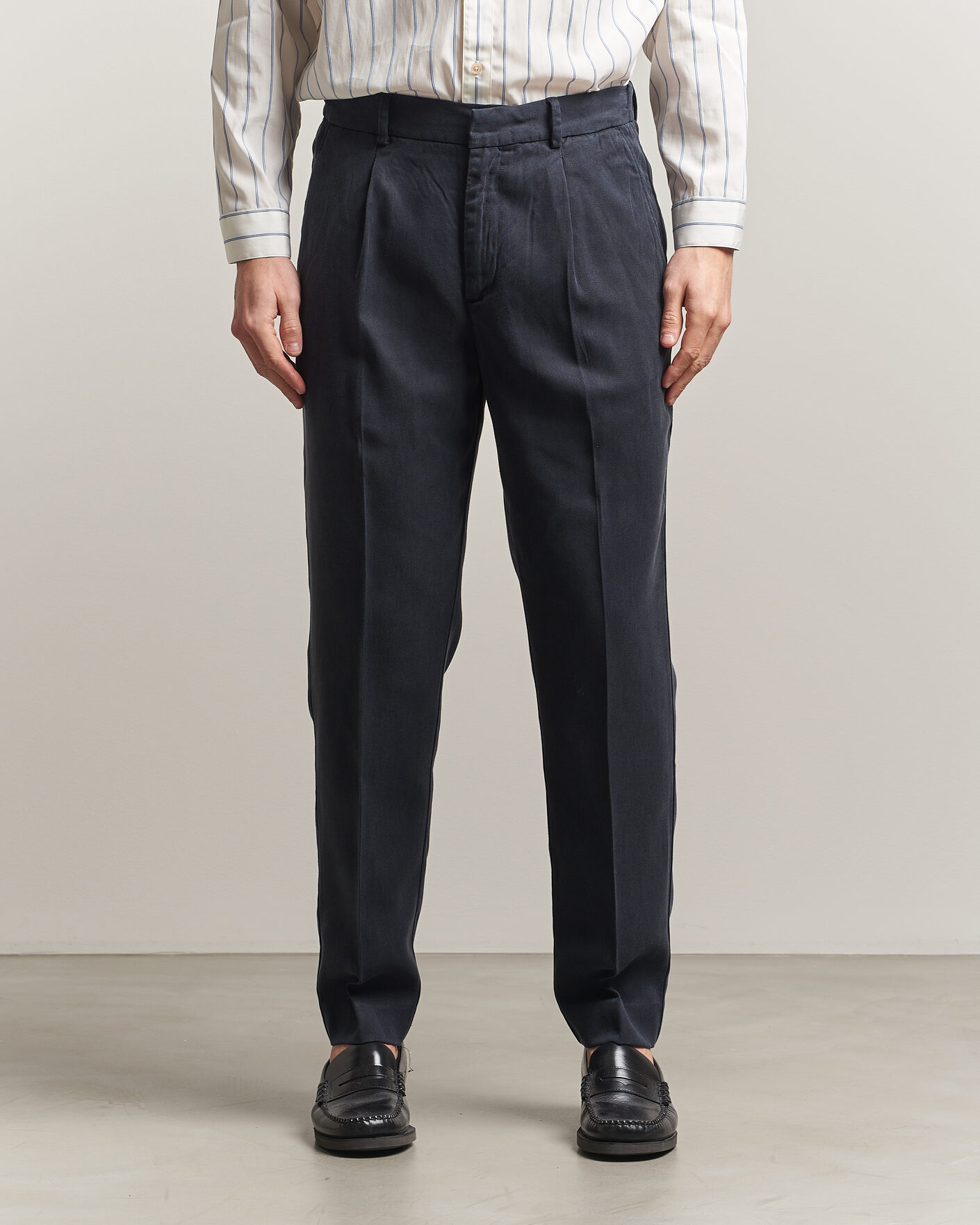 Homme | Pantalons | A Day's March | Smart Lyocell Trousers Navy