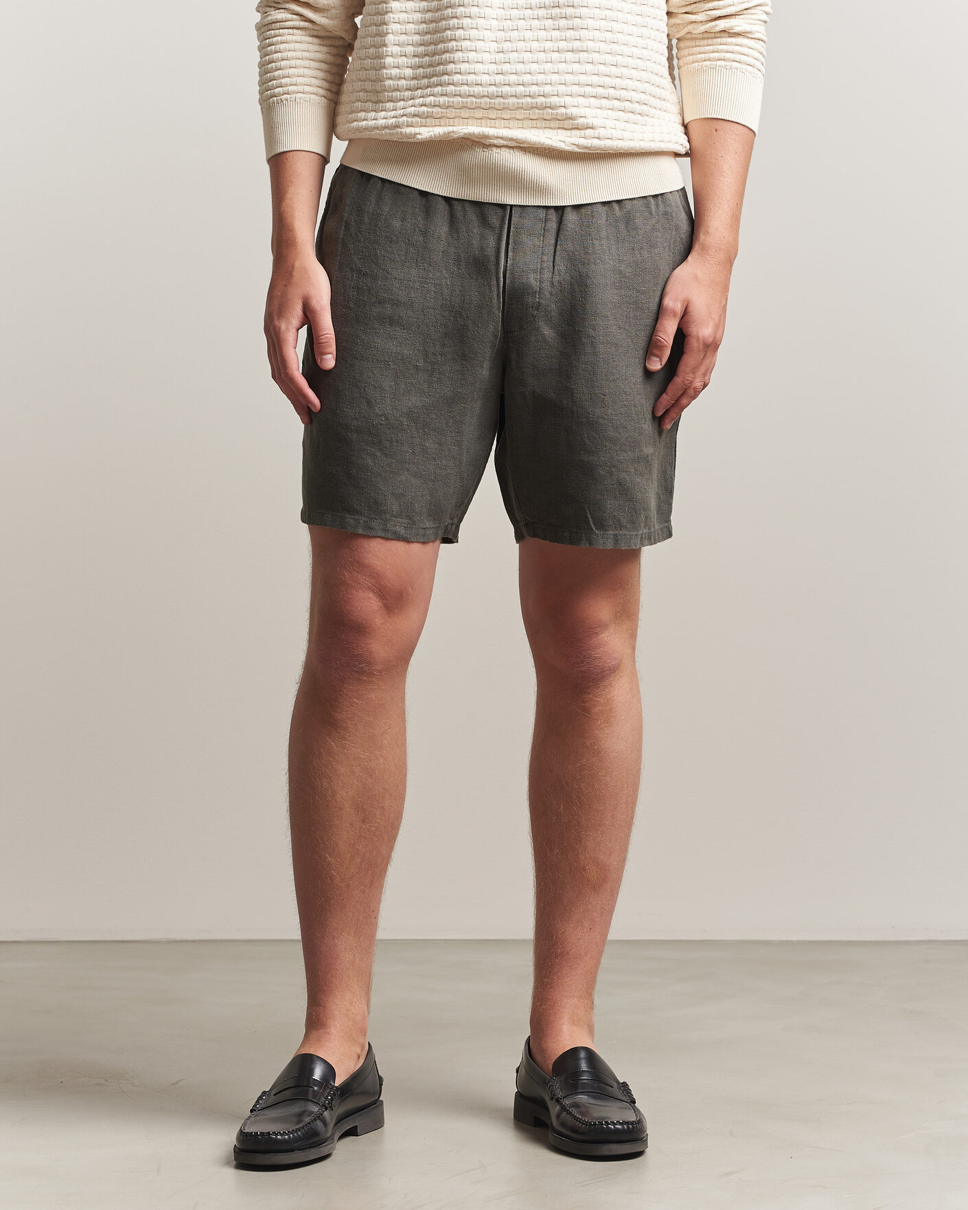 Heren | Korte broek | A Day's March | Ipu Linen Drawstring Shorts Olive