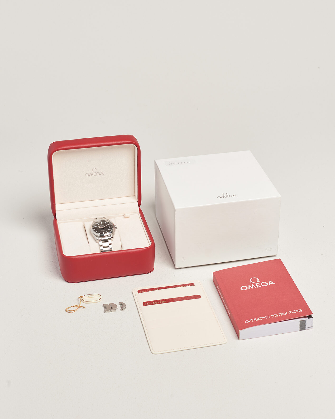 Homme | Pre-Owned & Vintage Watches | Omega Pre-Owned | Aqua terra 150M 