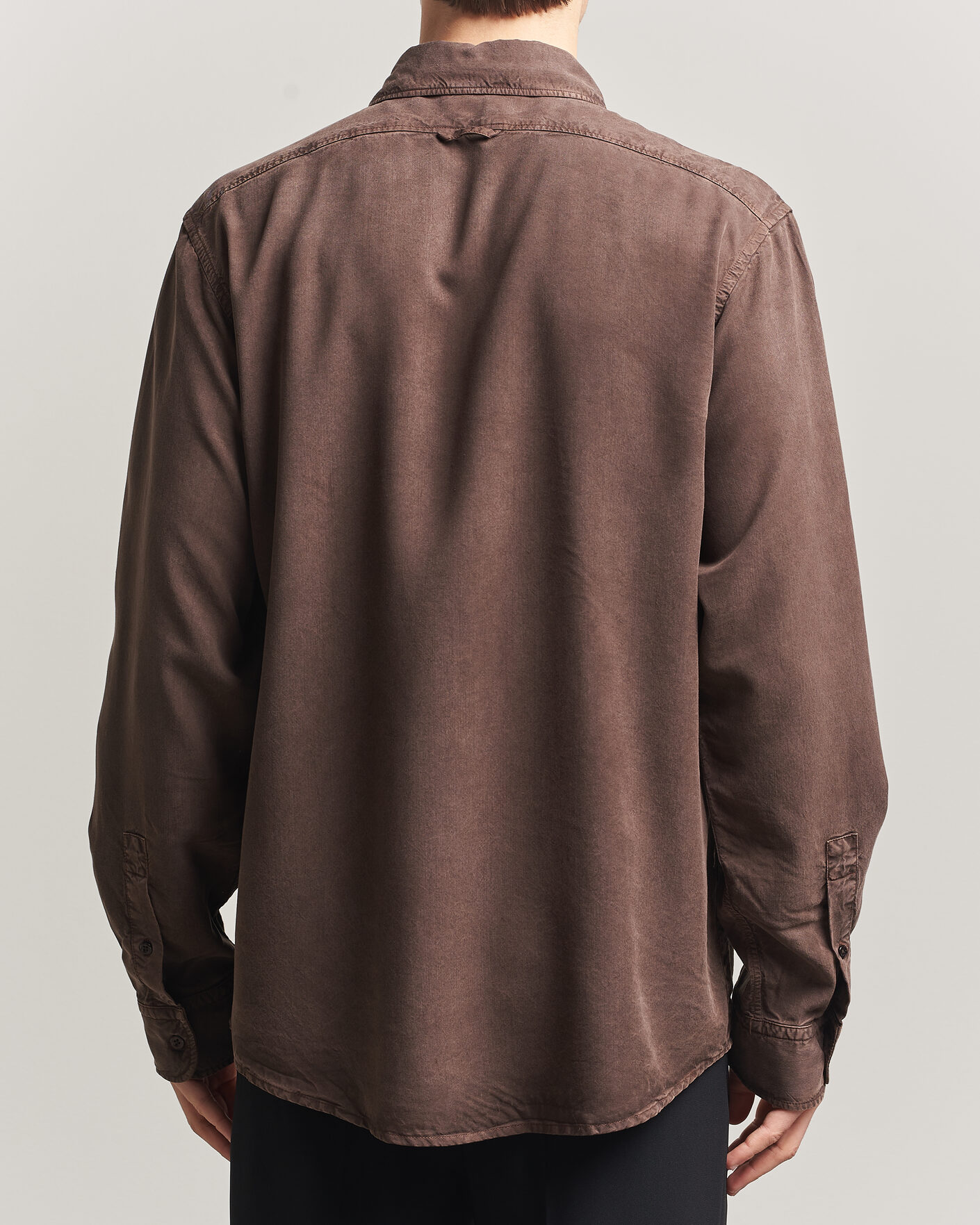 Heren | Overhemden | Filippa K | Zack Lyocell Shirt Dark Chocolate