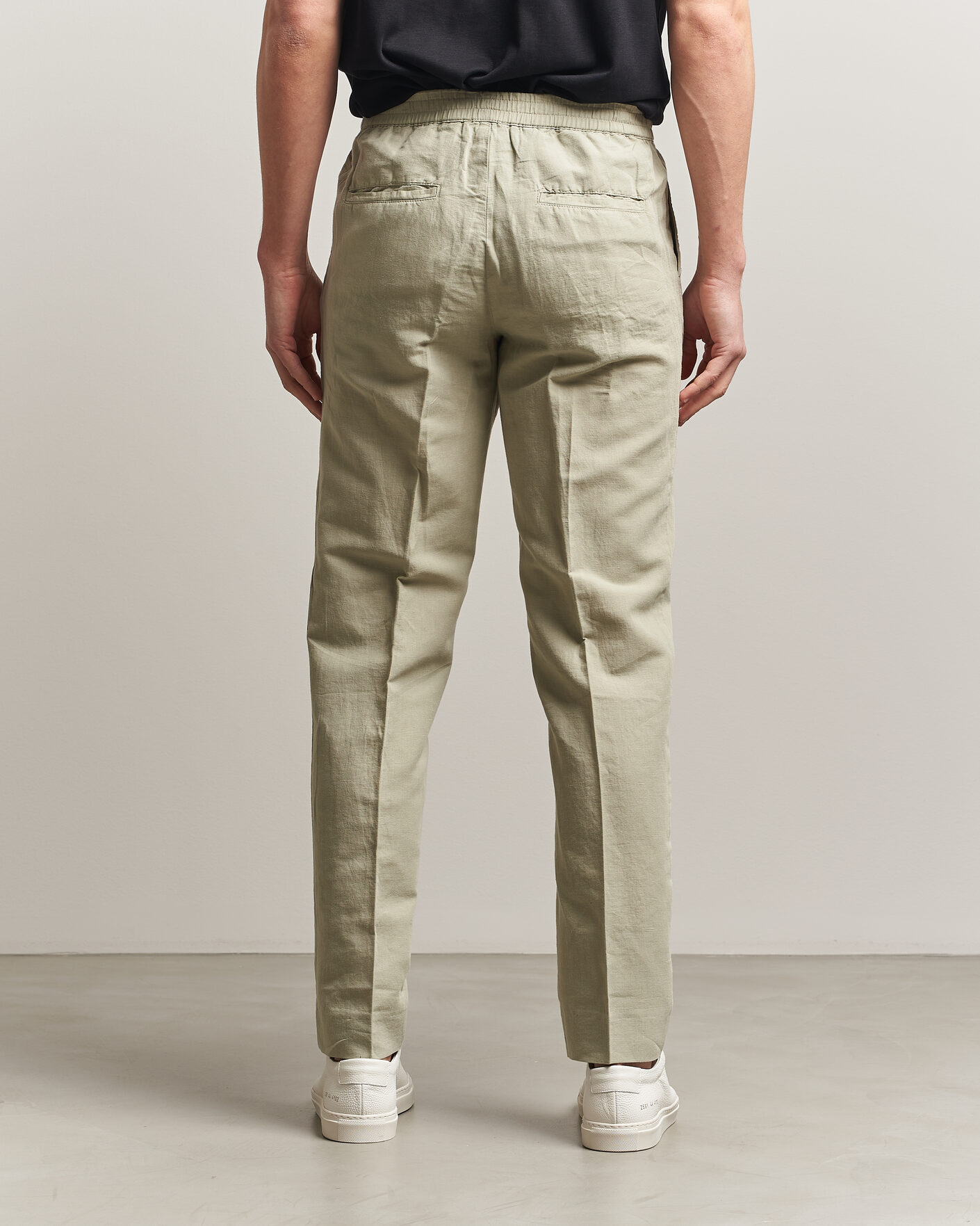 Heren | Broeken | Filippa K | Theo Relaxed Linen/Cotton Drawstring Trousers Light Green