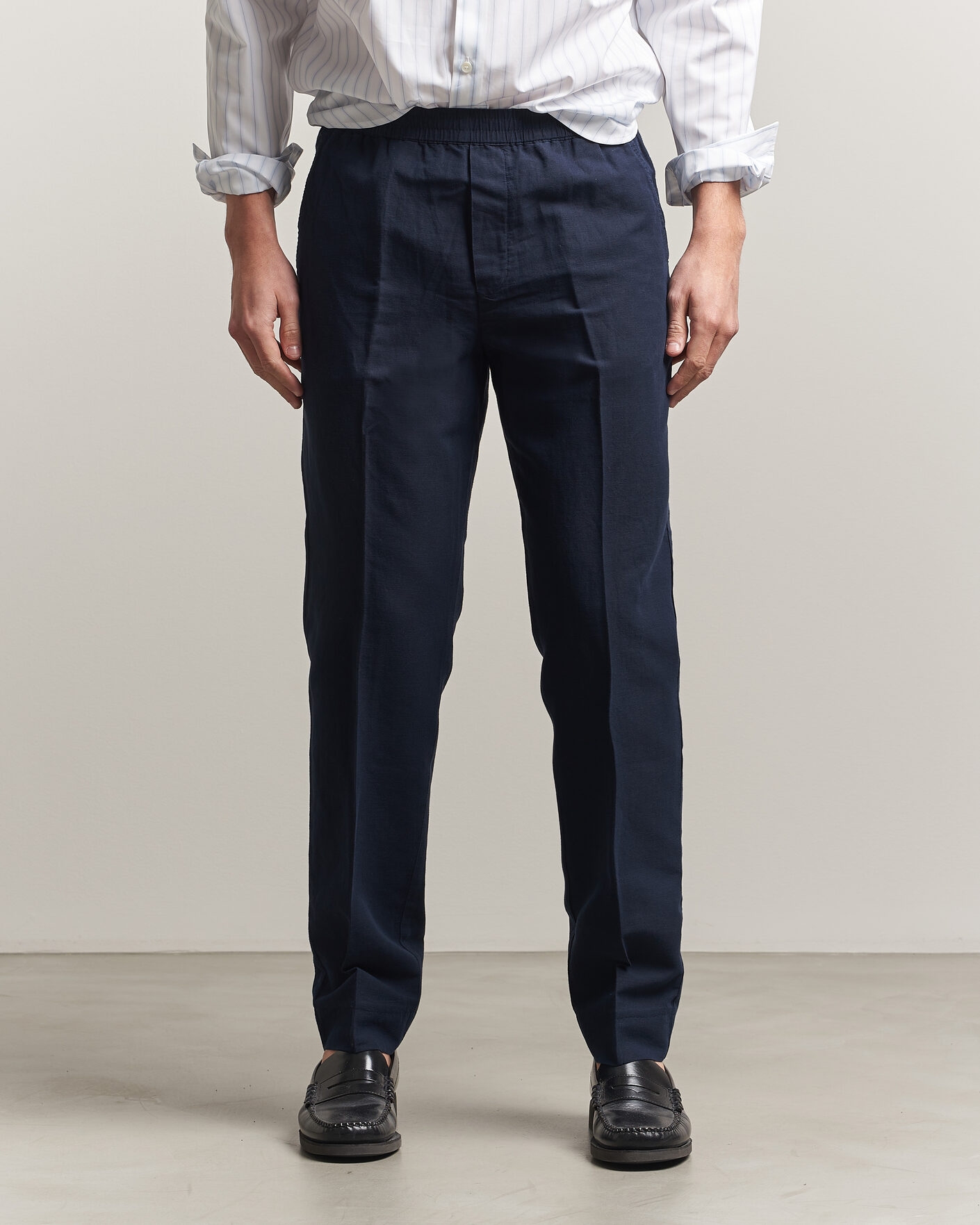 Heren | Broeken | Filippa K | Theo Relaxed Linen/Cotton Drawstring Trousers Navy