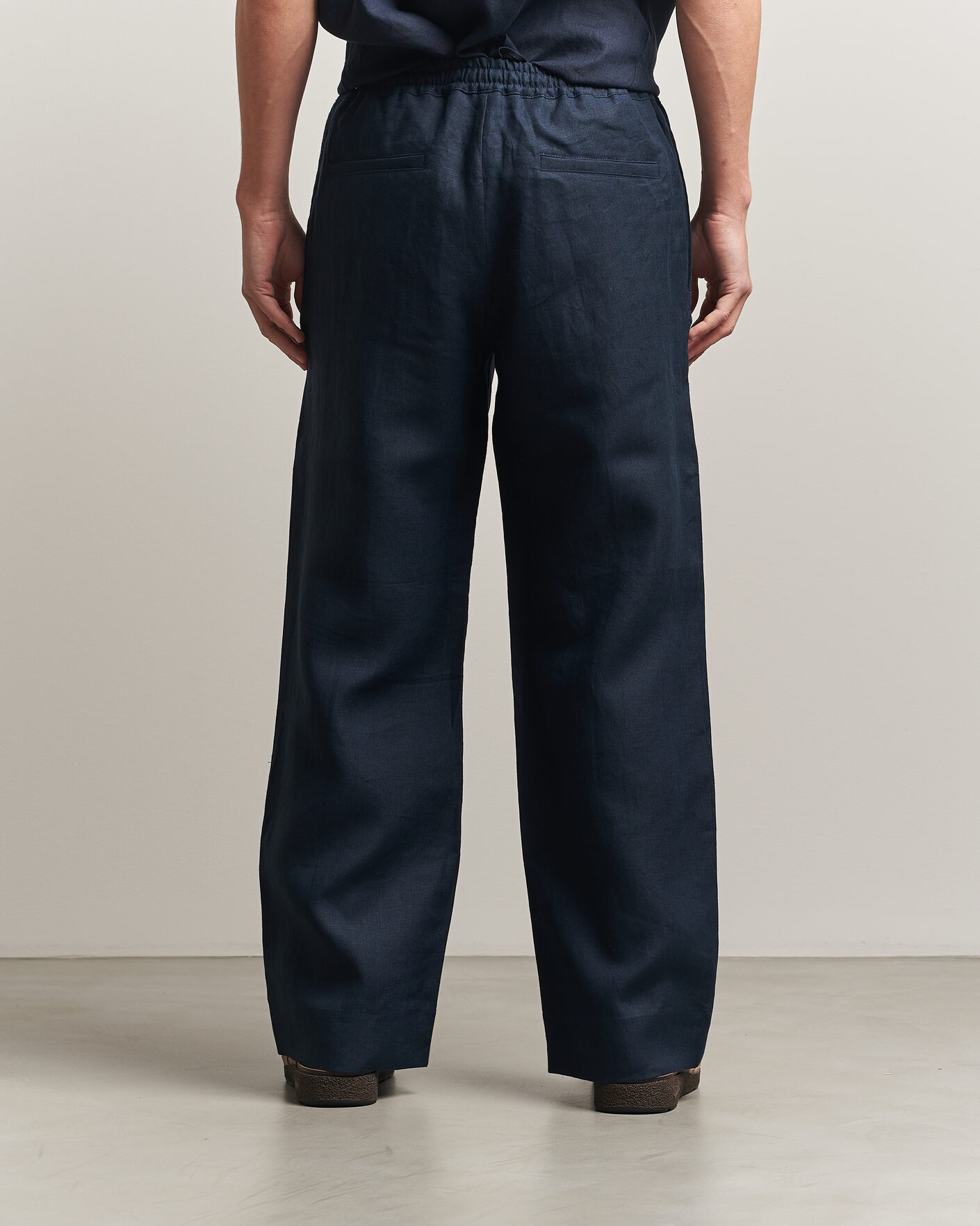 Heren | Broeken | J.Lindeberg | Noah Drape Linen Pants Navy