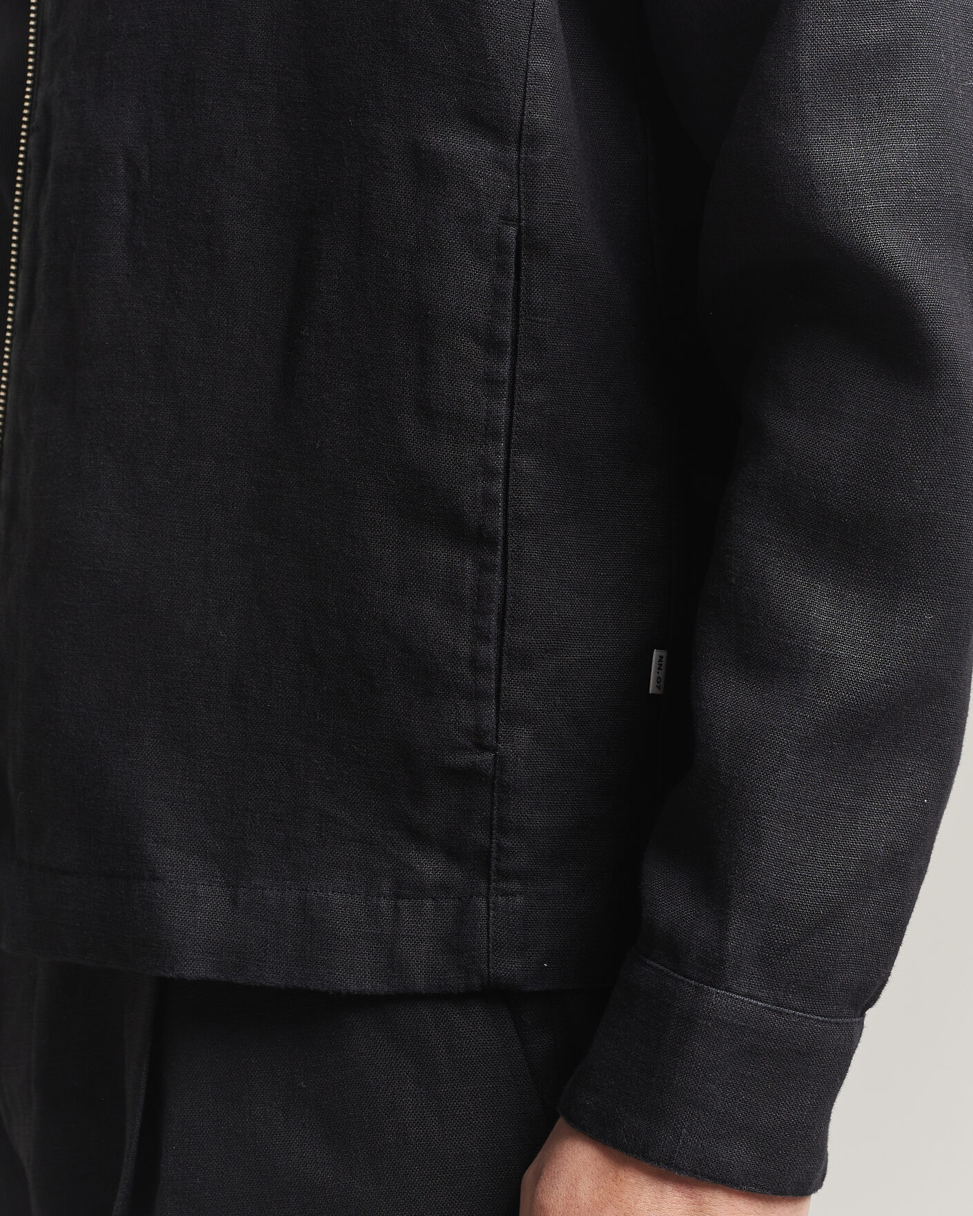 Homme | Chemises | NN07 | Alban Linen Full Zip Overshirt Black