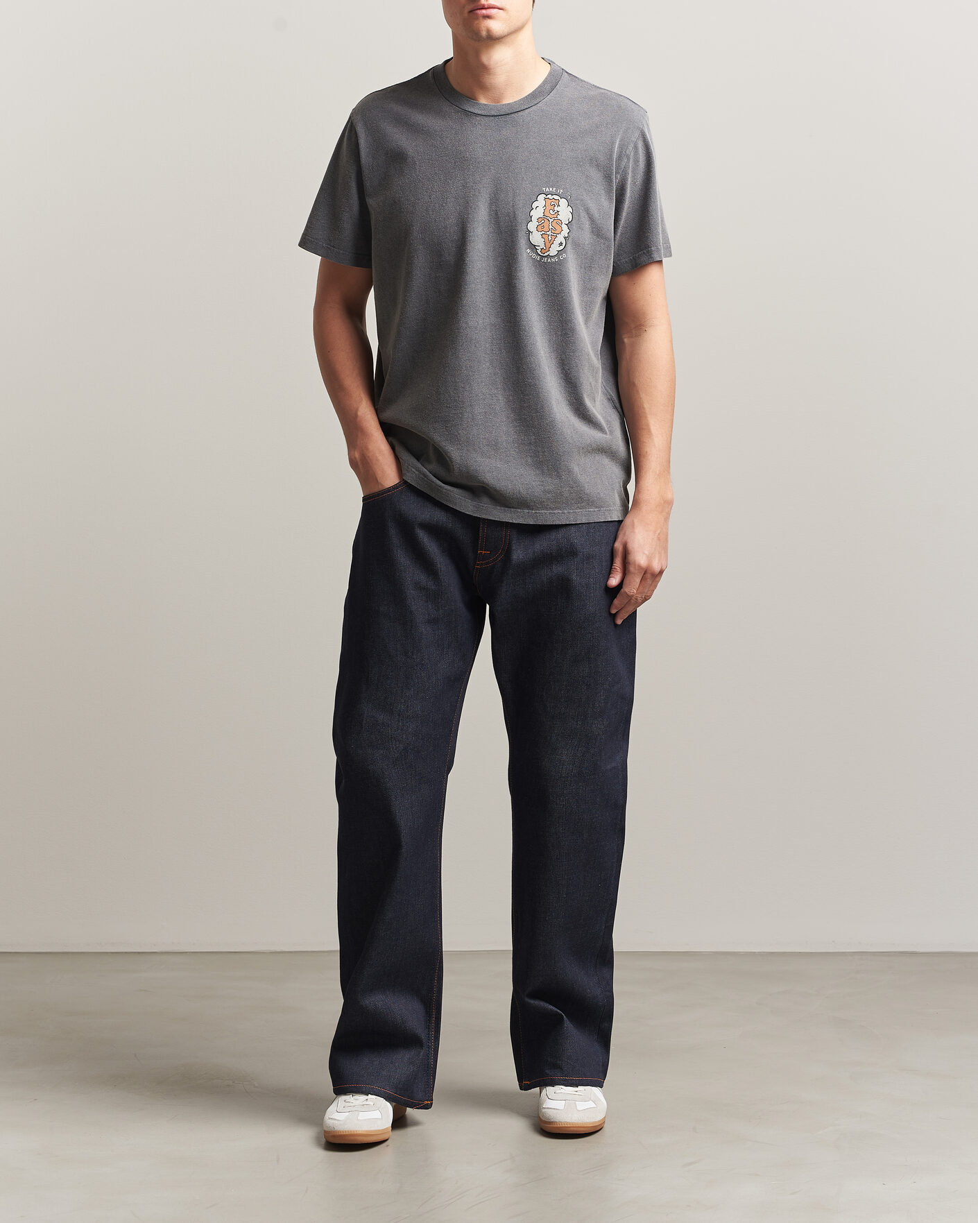 Heren | T-shirts | Nudie Jeans | Roy Easy Cloud T-Shirt Antracite