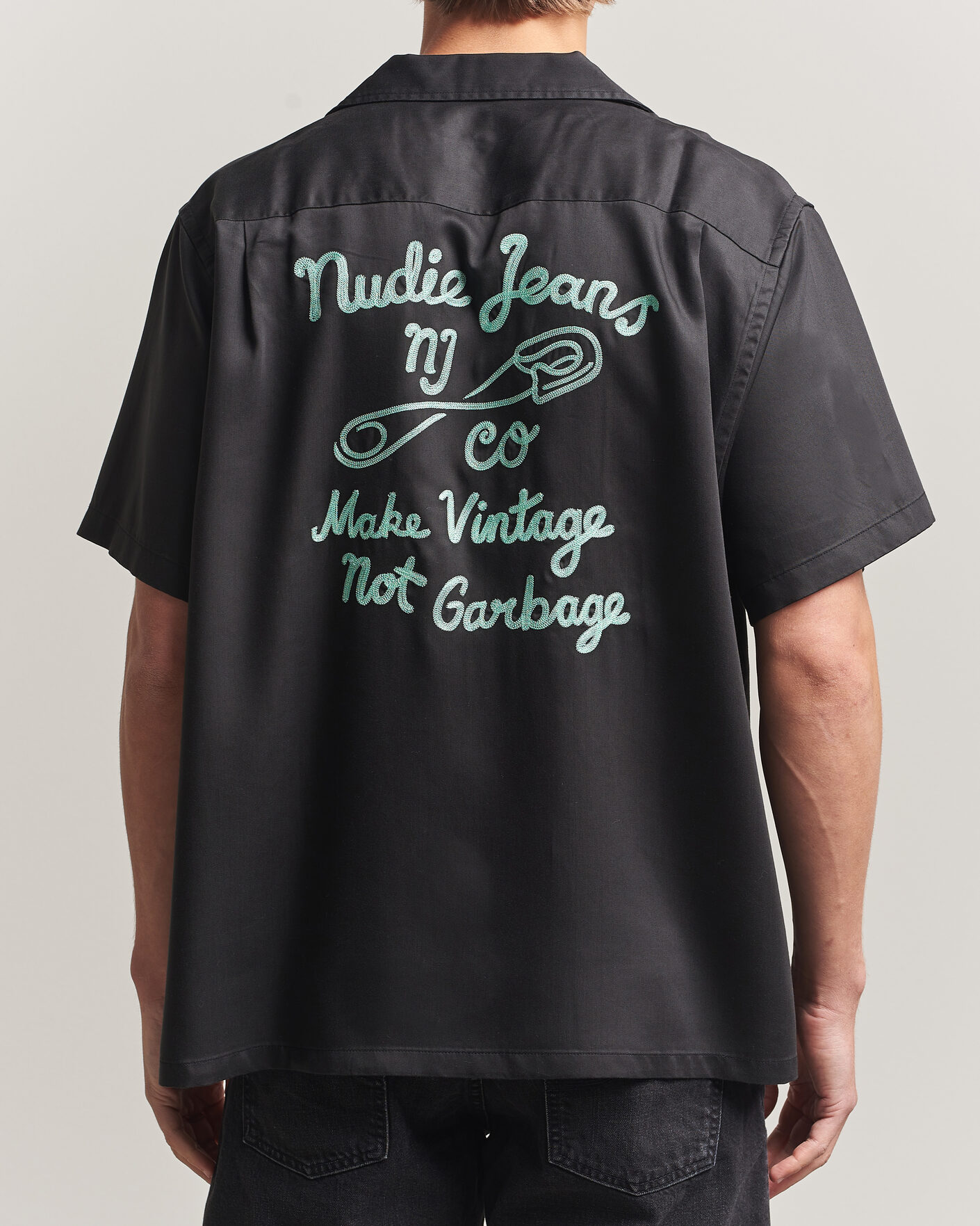 Homme | Chemises | Nudie Jeans | Arthur Bowling Shirt Saftey Pi Black