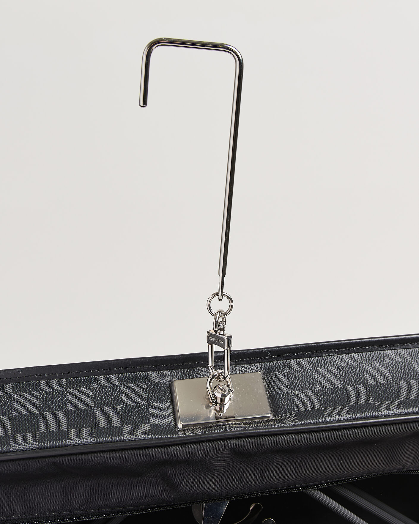 Heren | Pre-Owned & Vintage Bags | Louis Vuitton Pre-Owned | Garment Case Damier Graphite