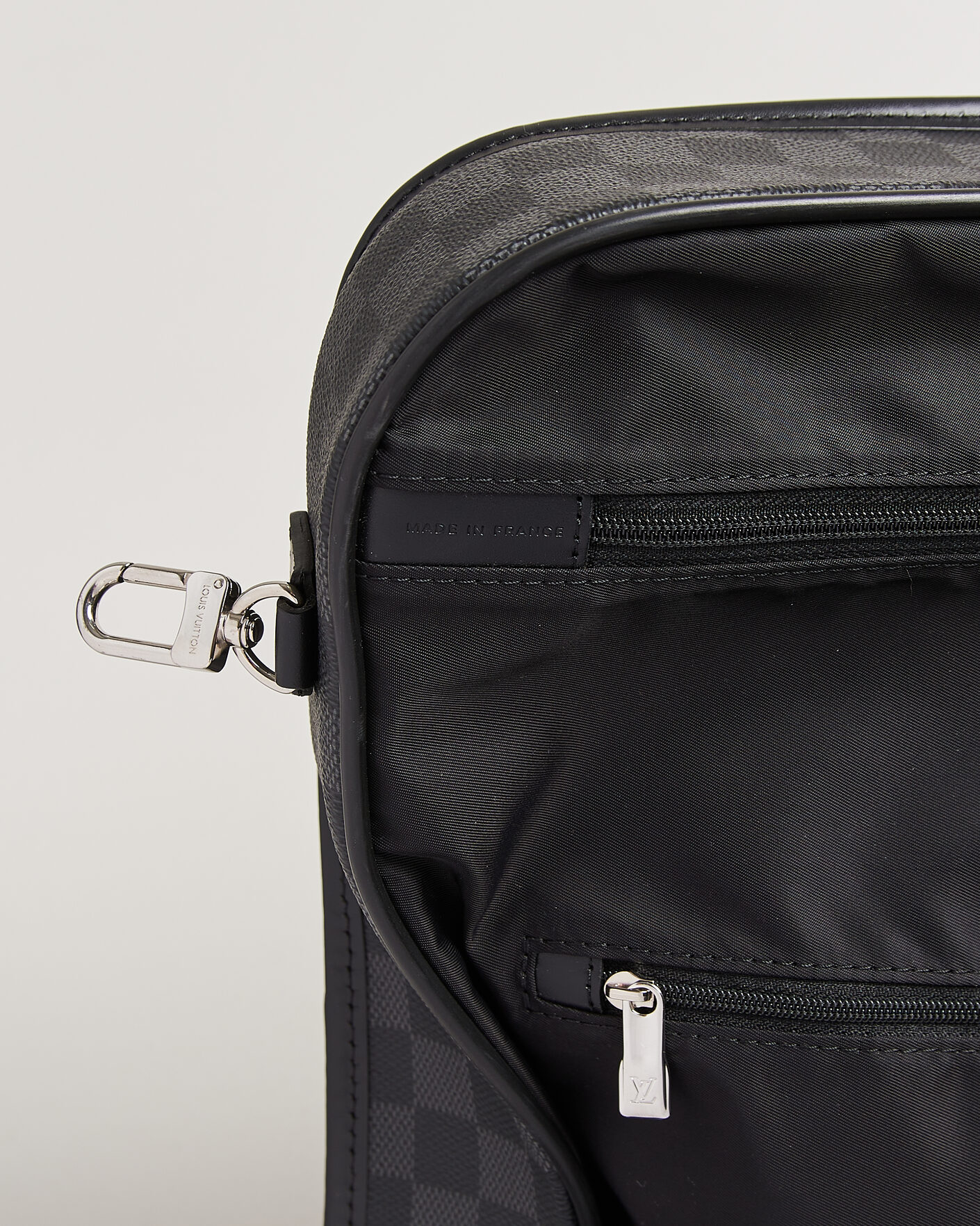 Heren | Pre-Owned & Vintage Bags | Louis Vuitton Pre-Owned | Garment Case Damier Graphite