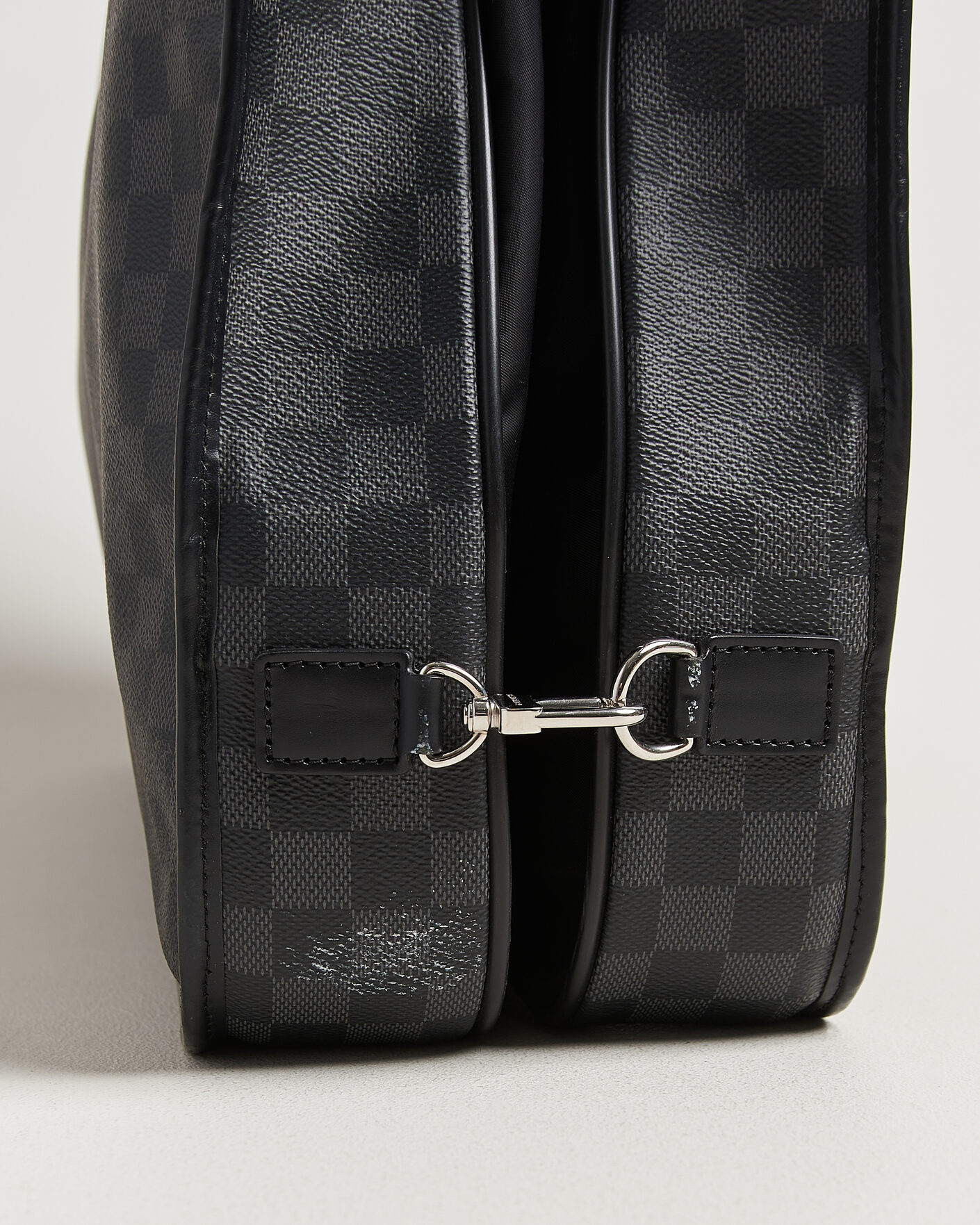 Heren | Pre-Owned & Vintage Bags | Louis Vuitton Pre-Owned | Garment Case Damier Graphite