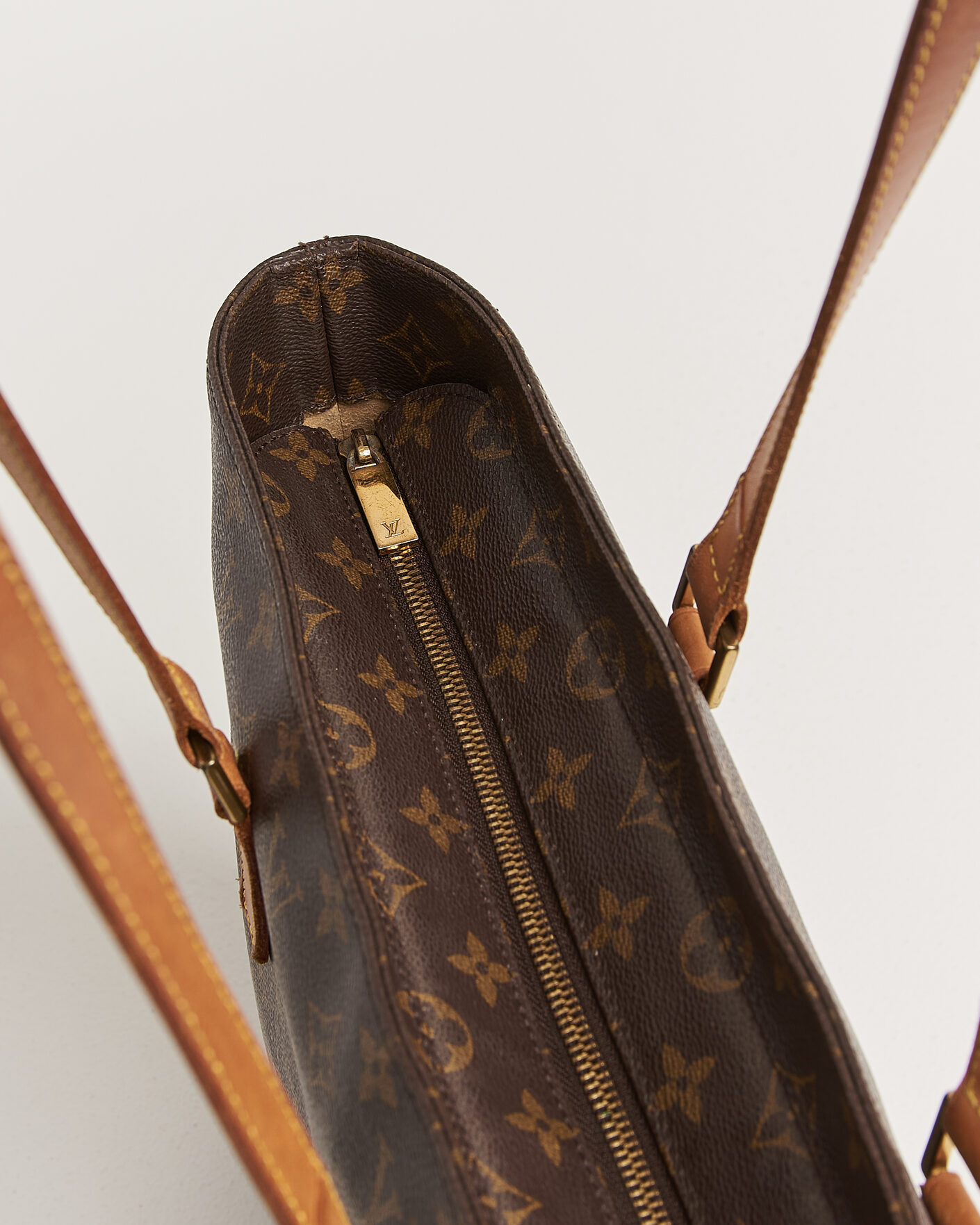 Homme | Pre-Owned & Vintage Bags | Louis Vuitton Pre-Owned | Luco Bag Monogram